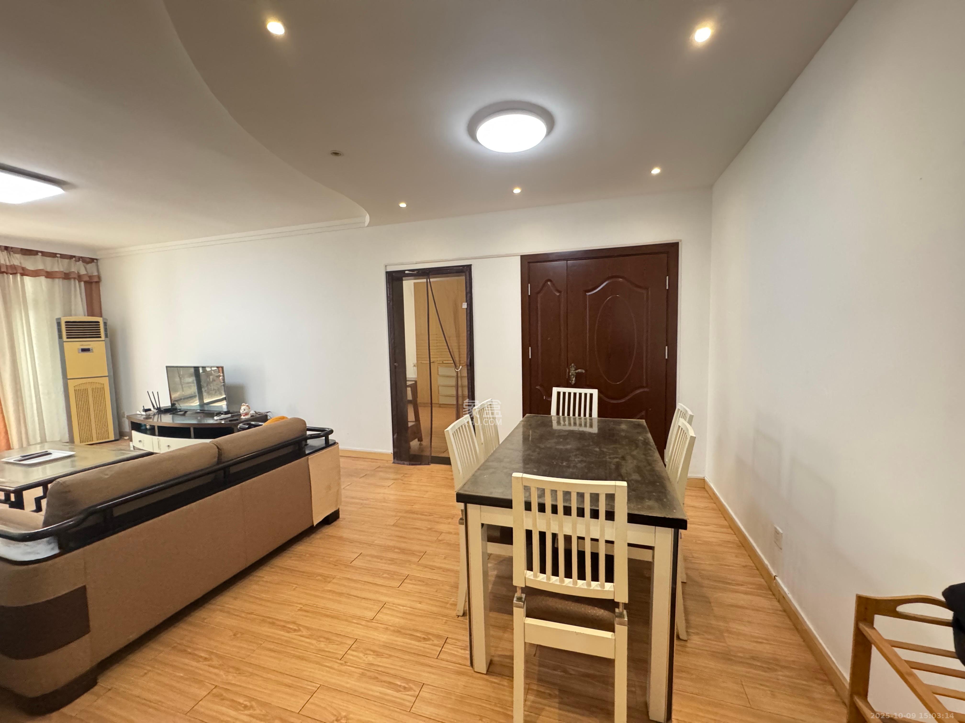 世嘉国际华城  2室2厅2卫    2600.0元/月室内图