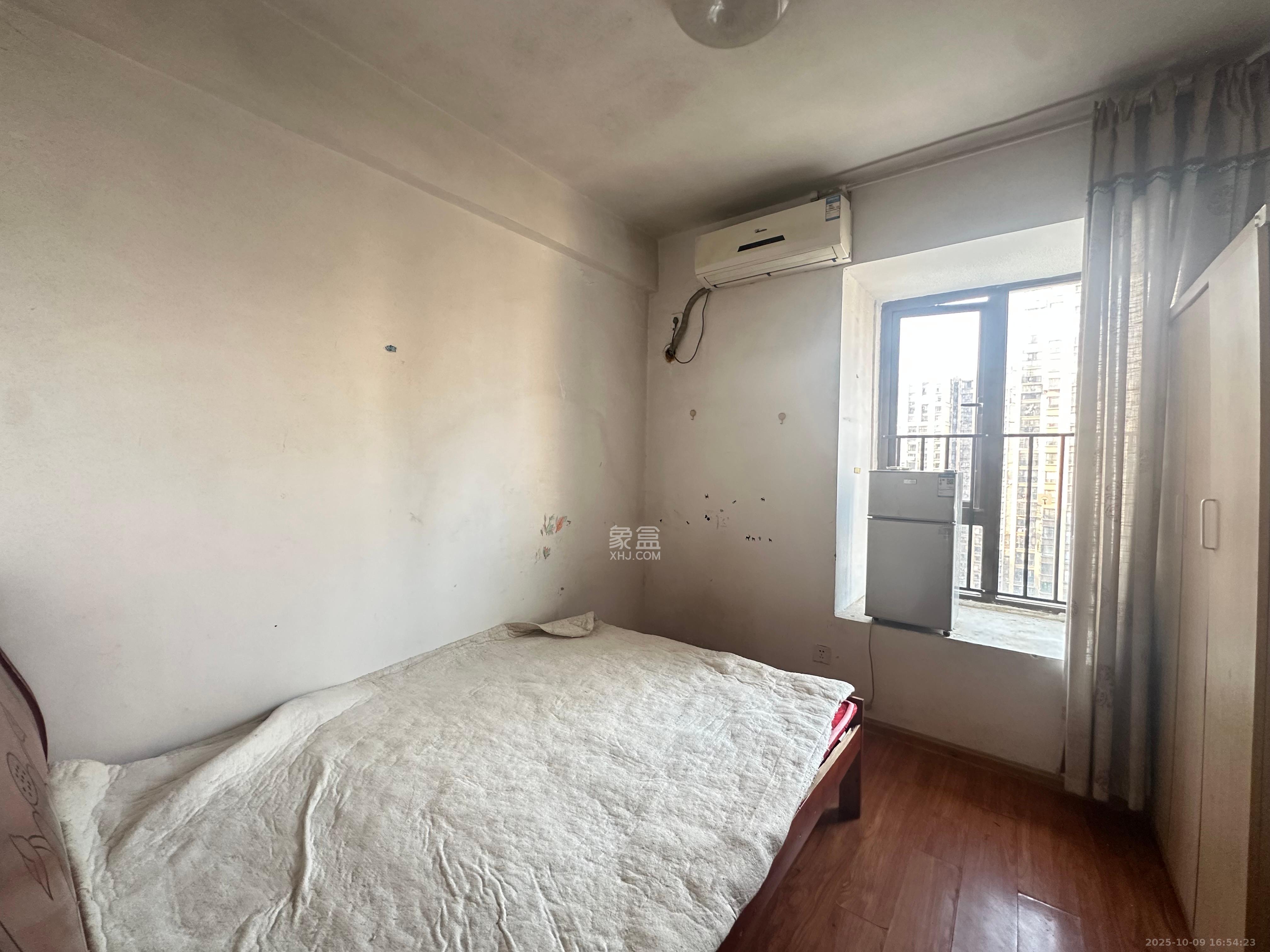 华润凤凰城三期 3室2厅2卫 2000.0元/月 华润凤凰城三期 3室2厅2卫 2000.0元/月室内图