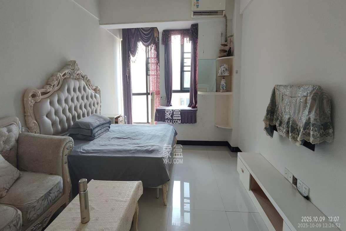 英郡年华 1室1厅1卫 1400.0元/月 英郡年华 1室1厅1卫 1400.0元/月室内图