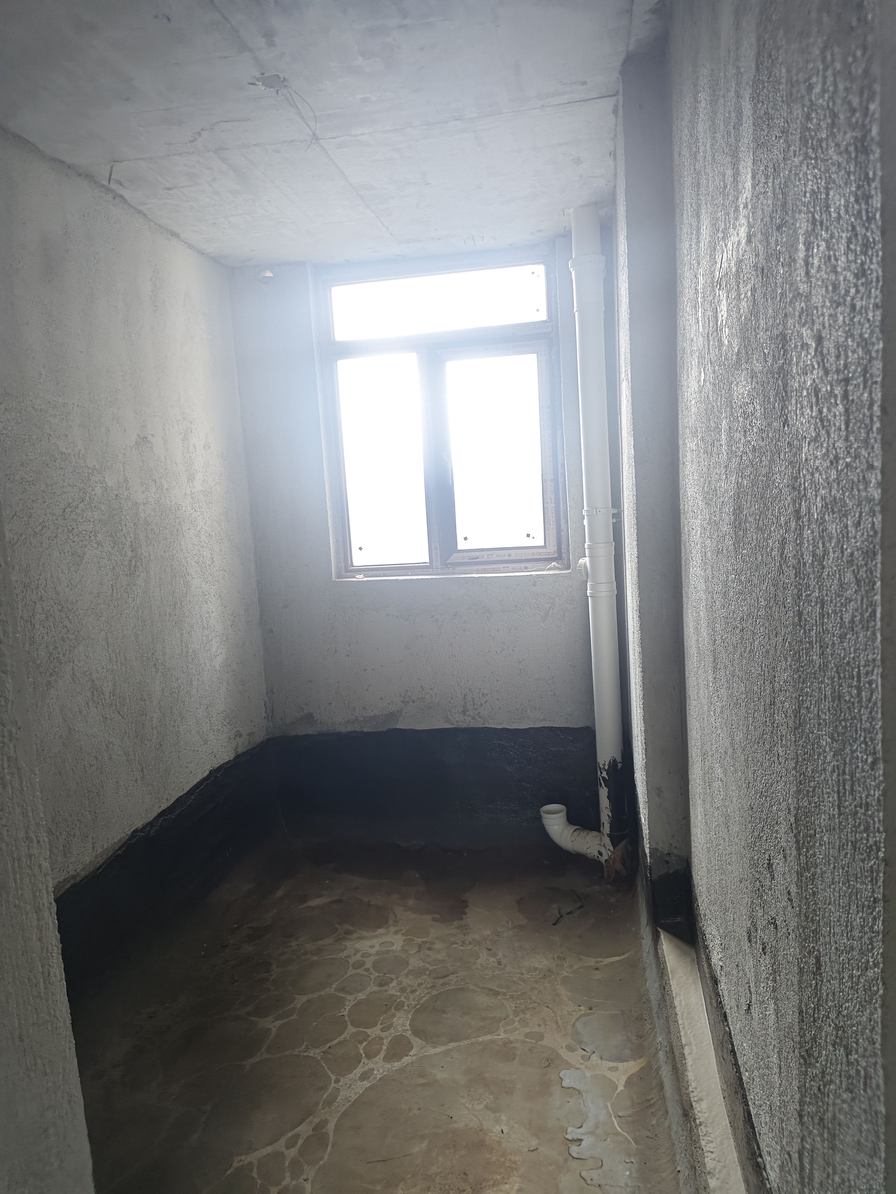 石化大院  1室0厅0卫    80.0万客厅