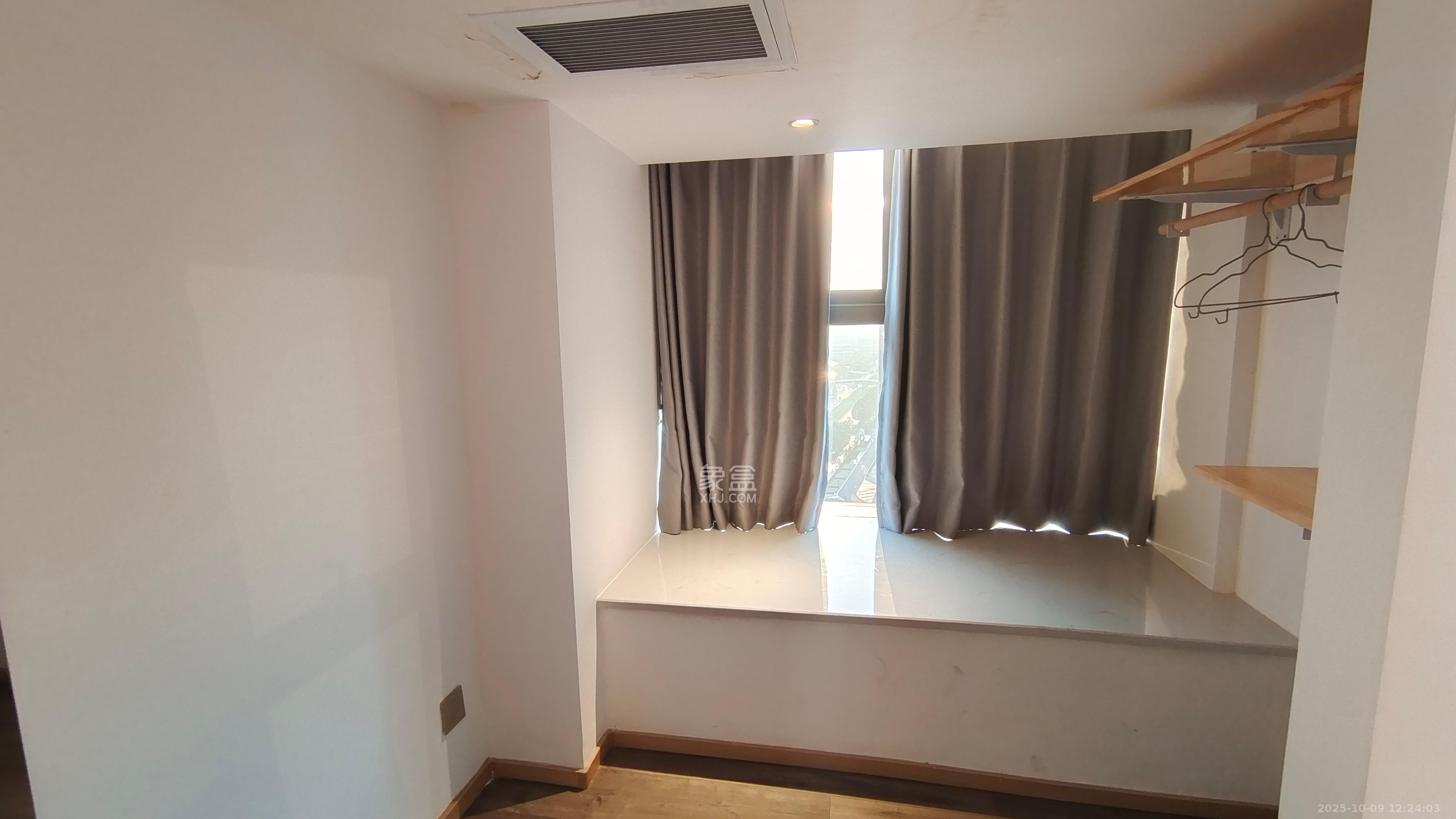 正荣梅溪紫阙台 3室2厅2卫 3800.0元/月 正荣梅溪紫阙台 3室2厅2卫 3800.0元/月室内图