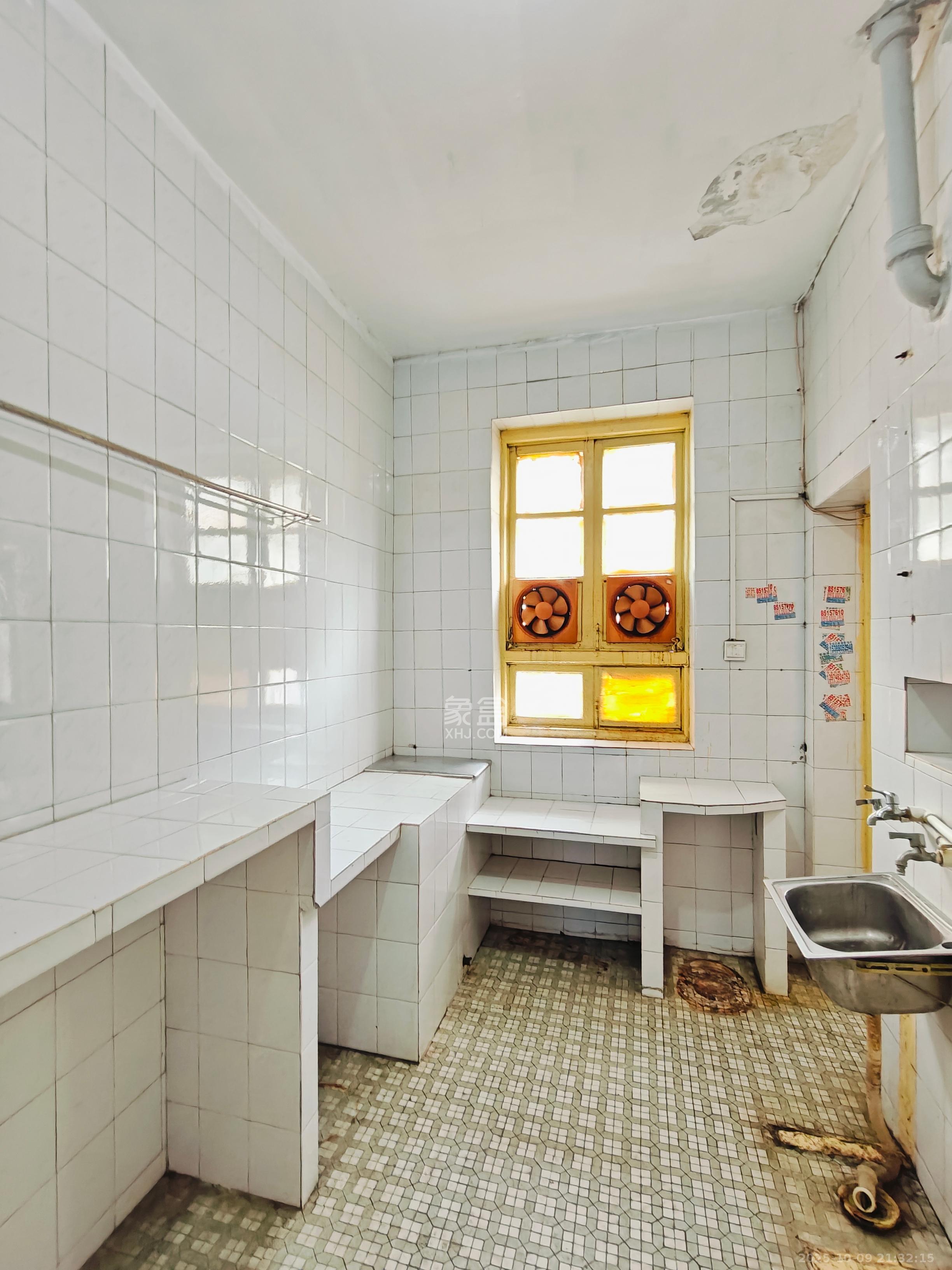 识字里社区 2室1厅1卫 1500.0元/月 识字里社区 2室1厅1卫 1500.0元/月室内图