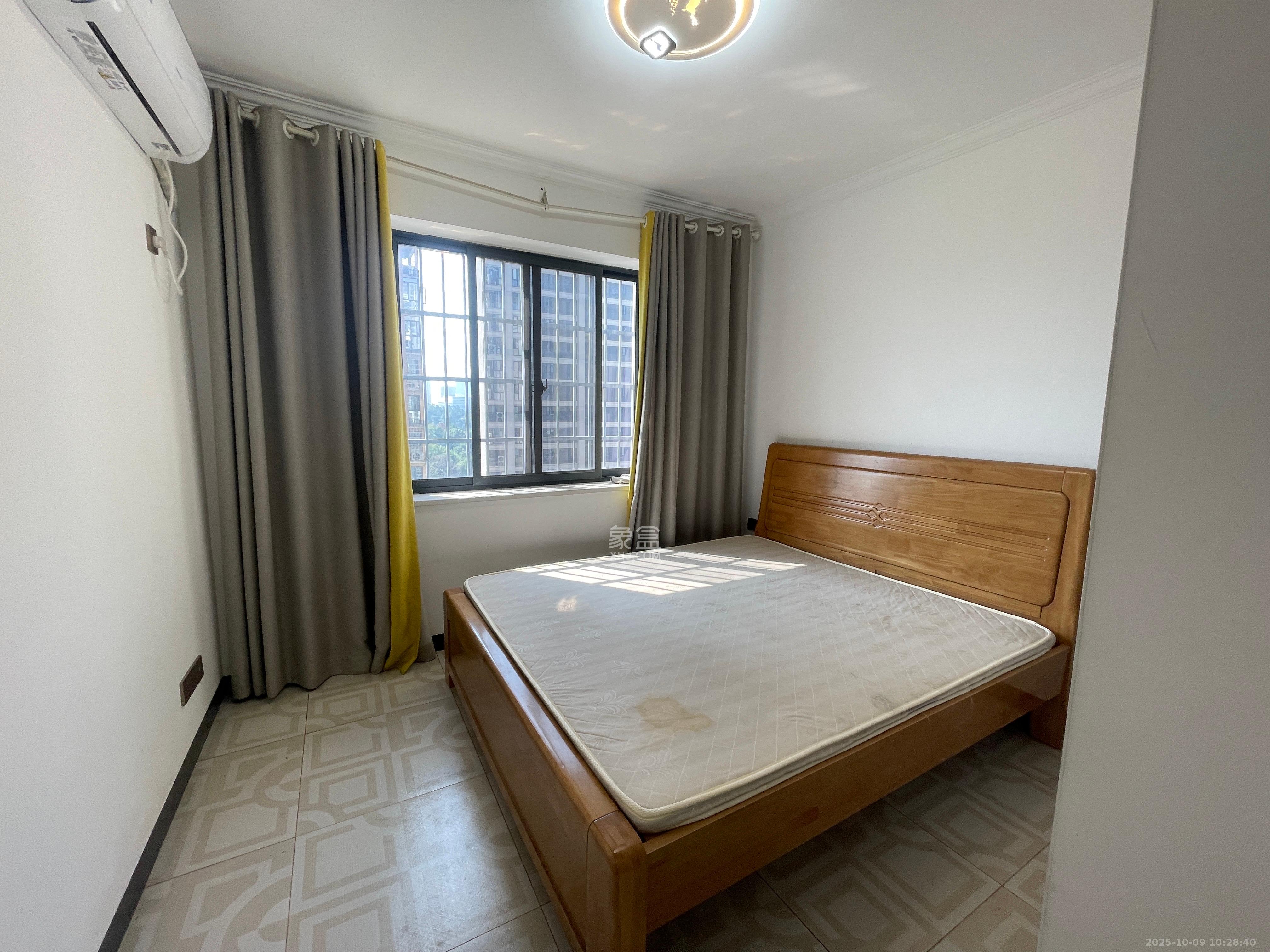 锦绣兰亭  3室1厅1卫    1800.0元/月室内图