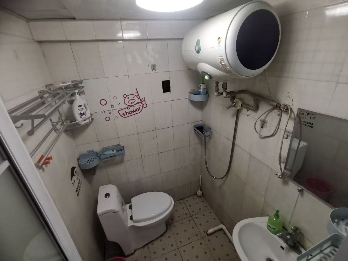 金钟大厦 1室1厅1卫 1200.0元/月 金钟大厦 1室1厅1卫 1200.0元/月室内图