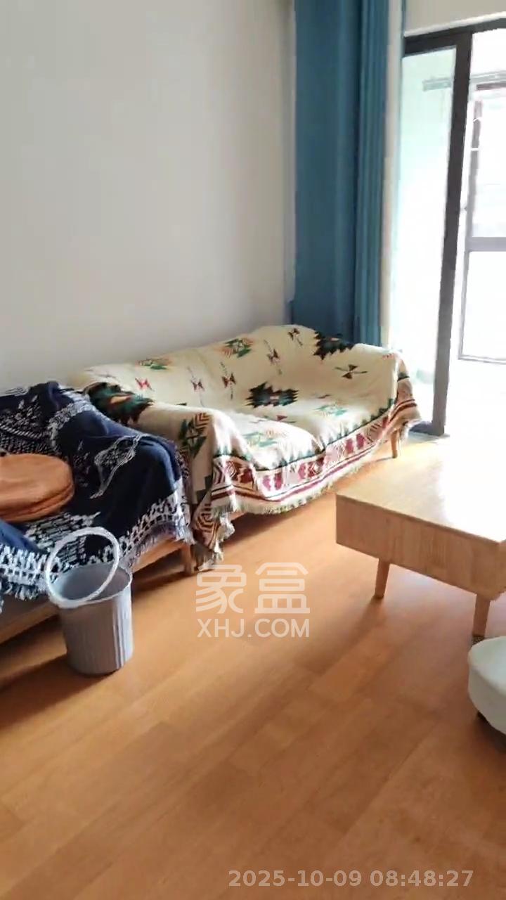 阳光城尚东湾青柠园 3室2厅1卫 2200.0元/月 阳光城尚东湾青柠园 3室2厅1卫 2200.0元/月室内图