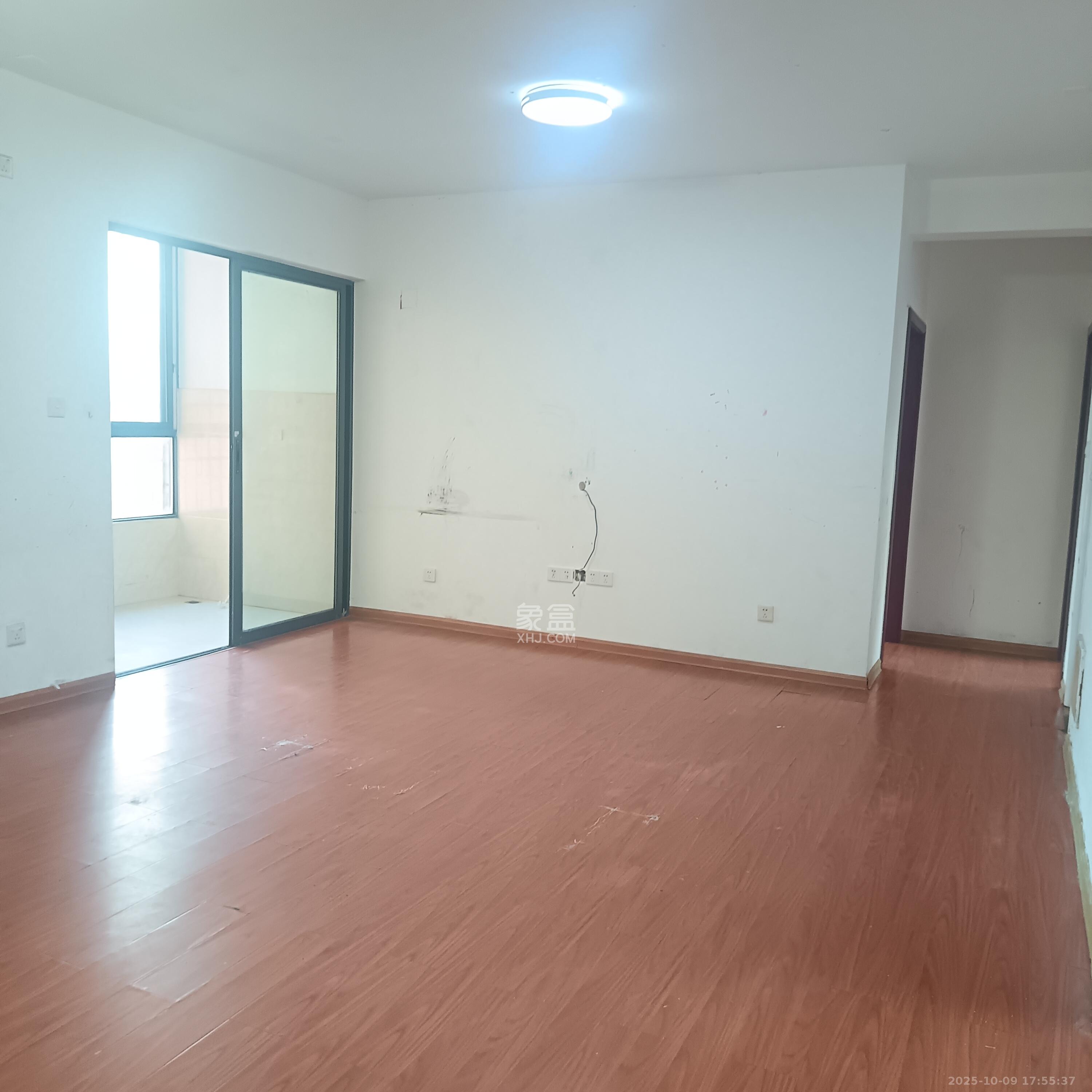 中国铁建国际城二期  3室2厅1卫    1500.0元/月室内图