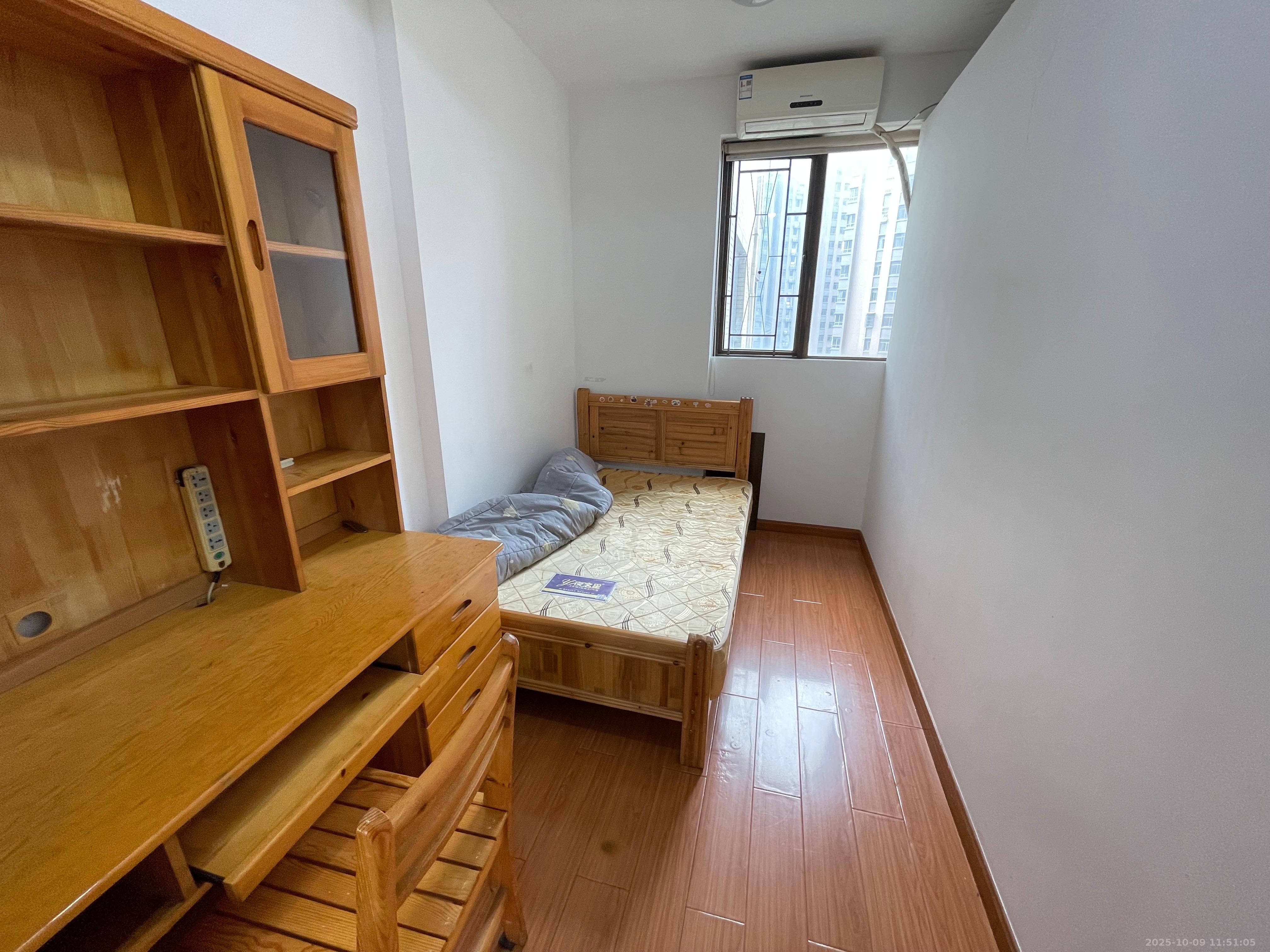 高信向日葵 3室2厅1卫 2600.0元/月 高信向日葵 3室2厅1卫 2600.0元/月室内图