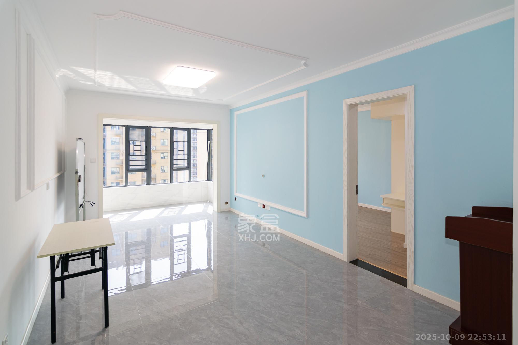 澳海月亮湾  3室2厅2卫    69.8万