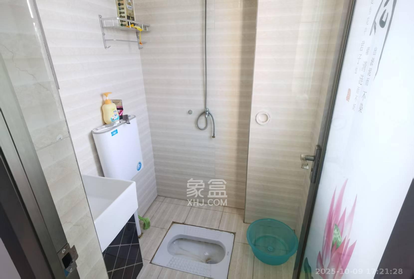 湘府十城(汇财御景湾新寓,汇财国际)  4室2厅3卫    2300.0元/月 湘府十城(汇财御景湾新寓,汇财国际)  4室2厅3卫    2300.0元/月室内图