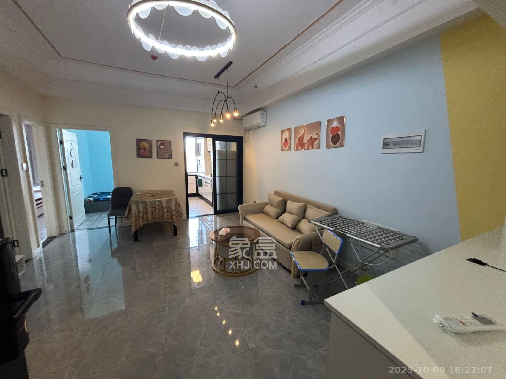 湘一书香里 3室1厅1卫 3800.0元/月 湘一书香里 3室1厅1卫 3800.0元/月室内图