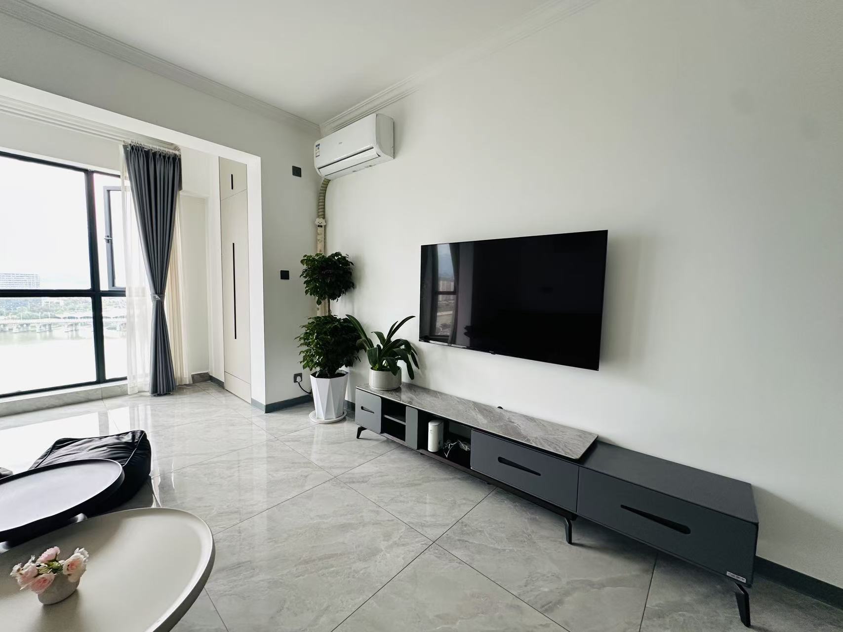 南门口安置小区二期 2室2厅1卫 2200.0元/月 南门口安置小区二期 2室2厅1卫 2200.0元/月室内图