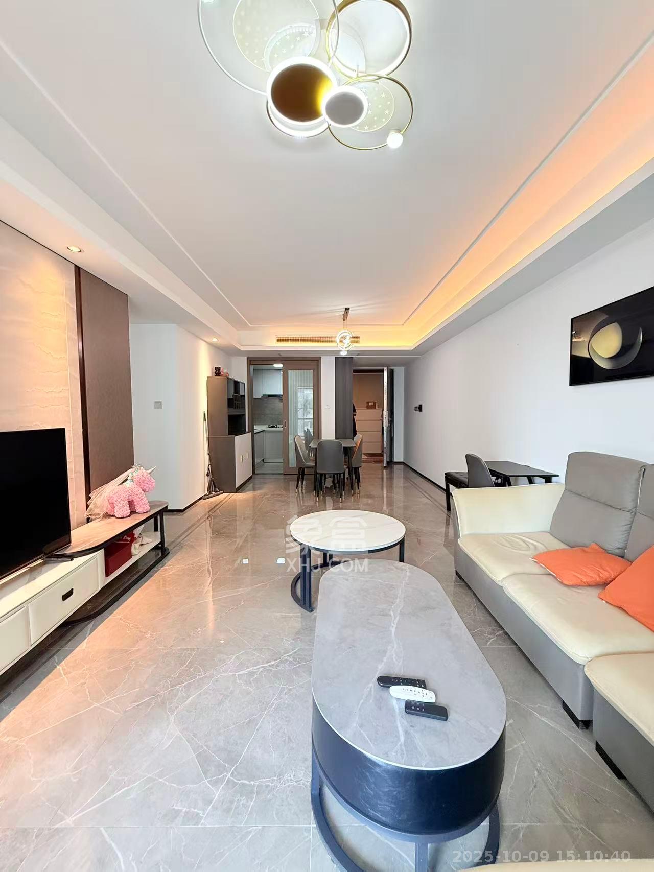 金茂建发泊悦 3室2厅2卫 3200.0元/月 金茂建发泊悦 3室2厅2卫 3200.0元/月室内图