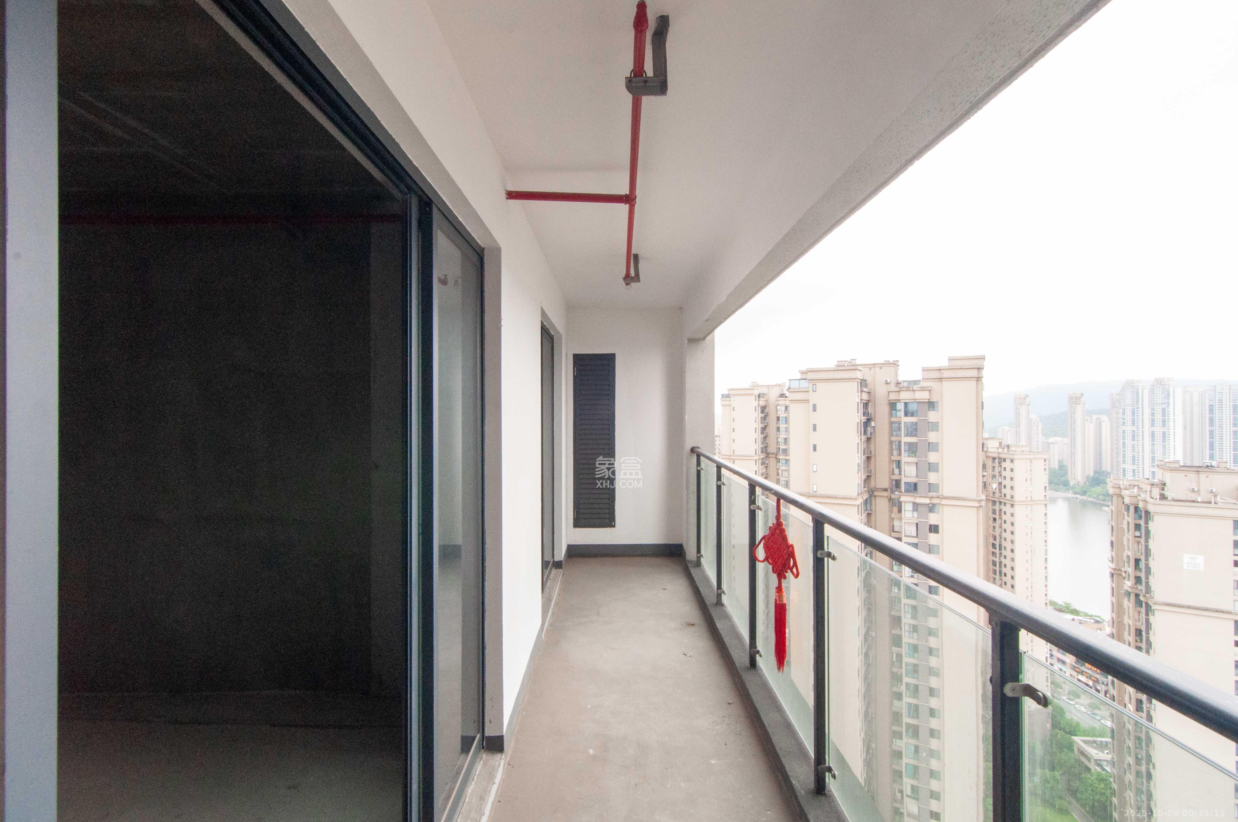 中建梅溪湖中心 4室2厅3卫 217.8万 中建梅溪湖中心 4室2厅3卫 217.8万其他