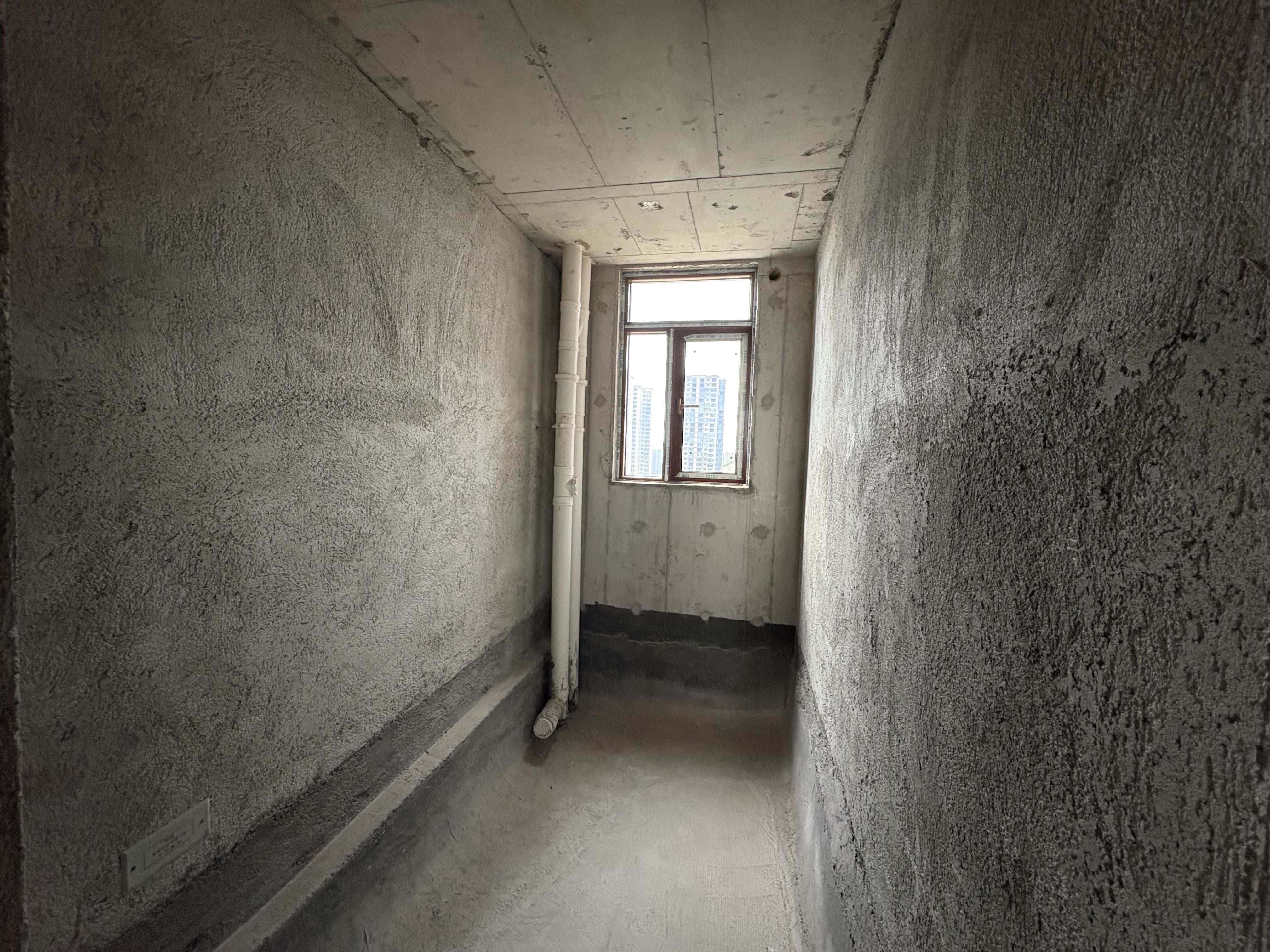 吉大汉珠山府 4室2厅2卫 96.8万 吉大汉珠山府 4室2厅2卫 96.8万客厅