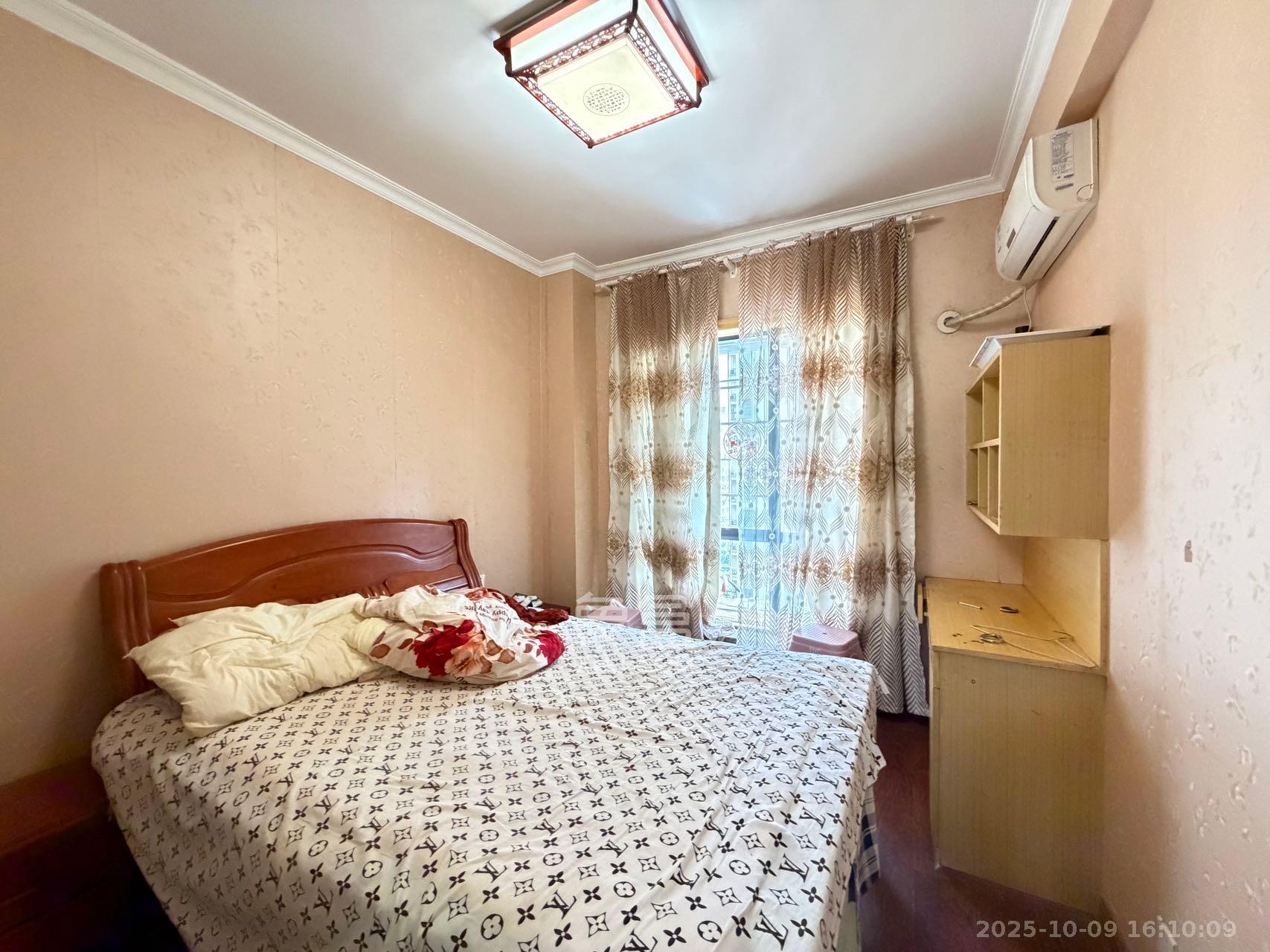 康斯丹郡（融程领秀佳园）  3室2厅2卫    2200.0元/月室内图