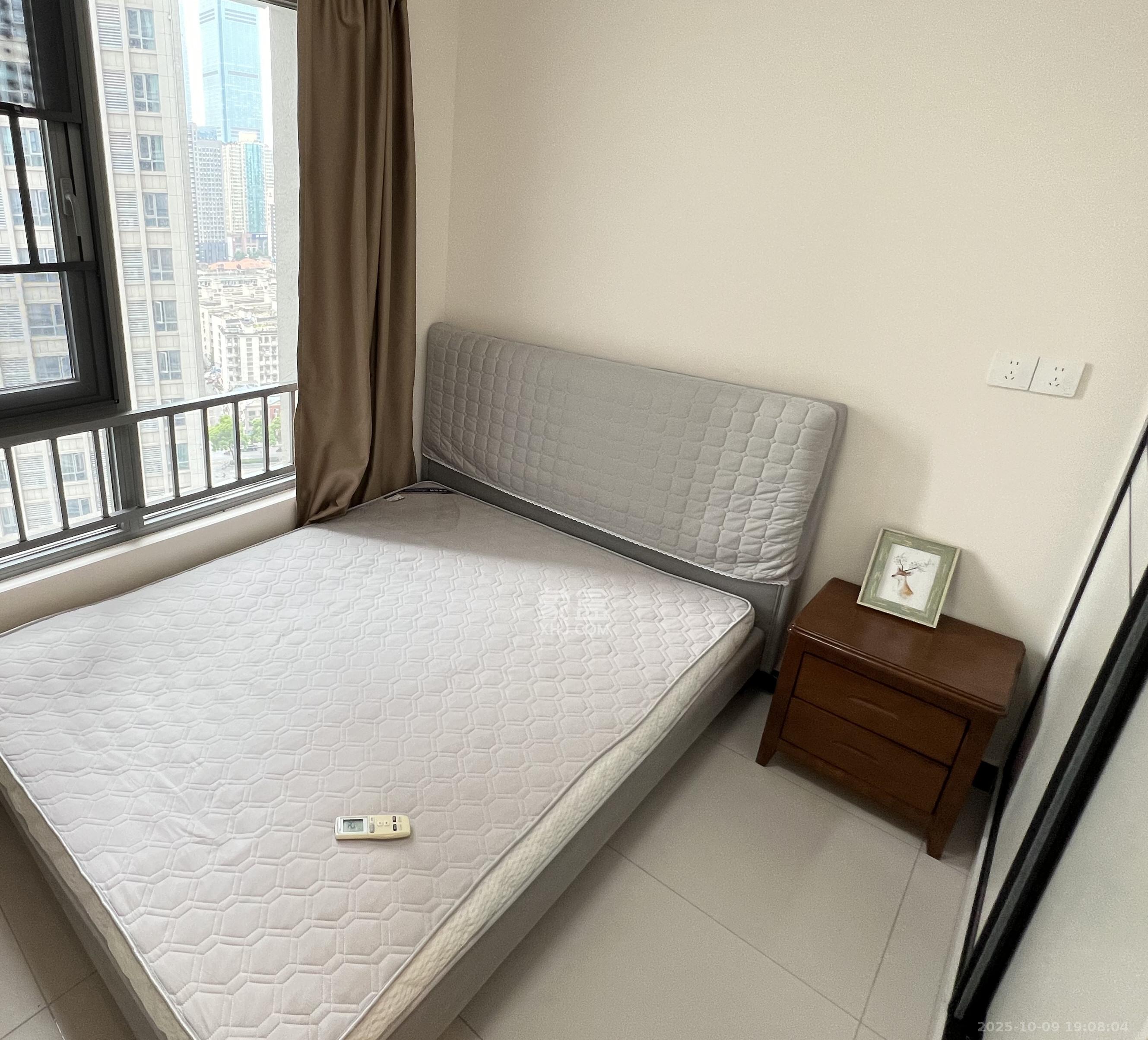 阳光城檀悦  2室1厅1卫    3200.0元/月 阳光城檀悦  2室1厅1卫    3200.0元/月室内图