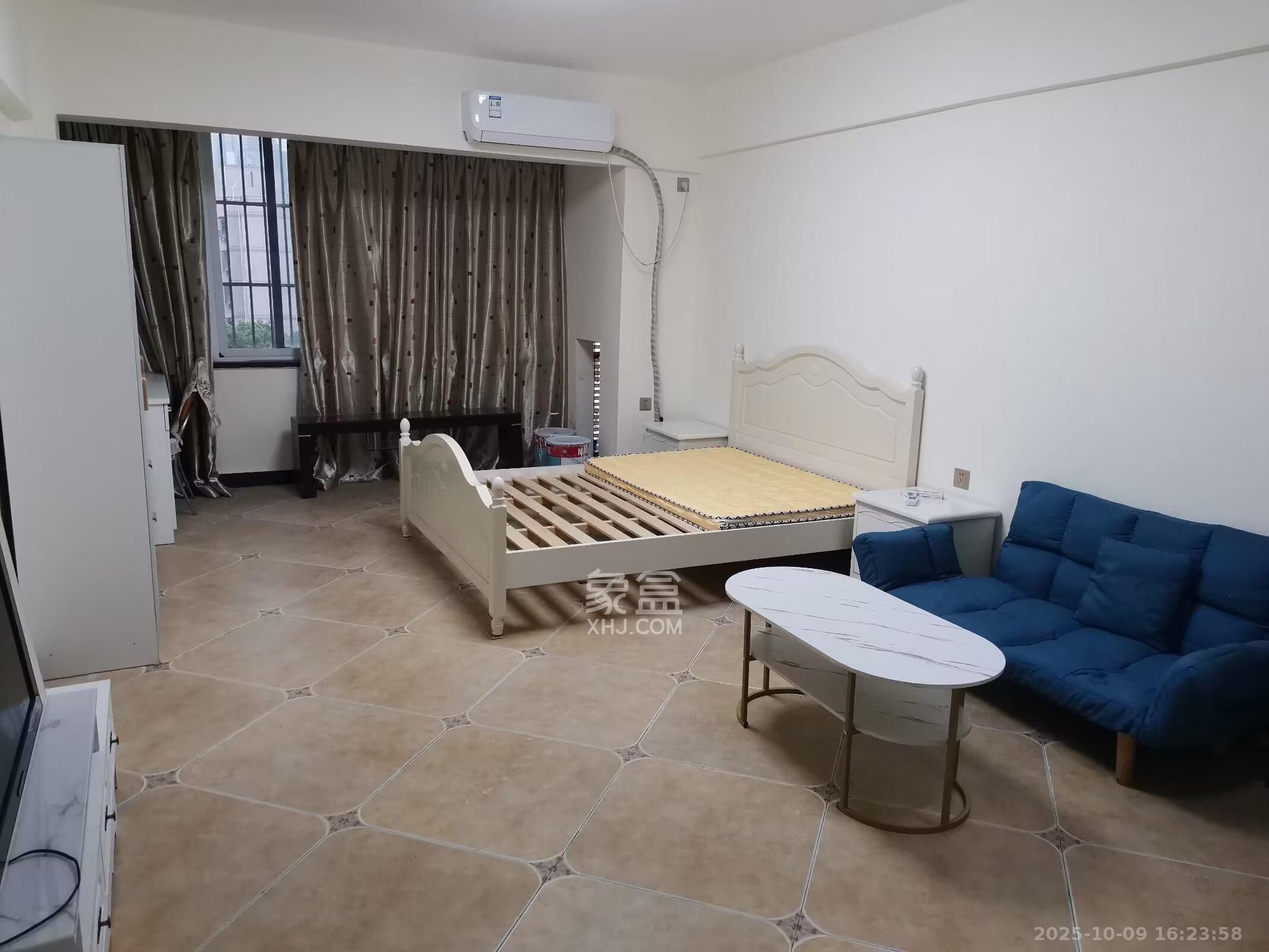 玛依拉山庄 1室1厅1卫 1500.0元/月 玛依拉山庄 1室1厅1卫 1500.0元/月室内图