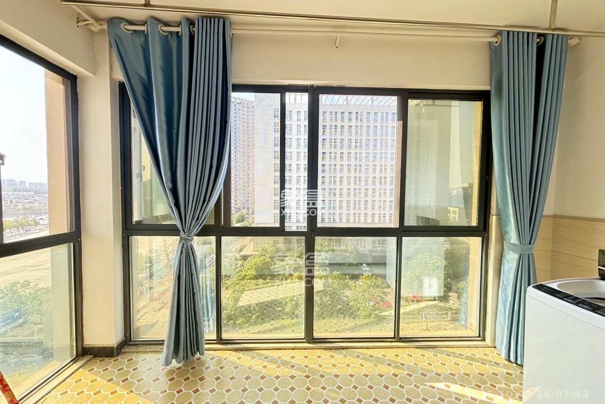 中南红领邦(红星嘉和苑) 2室1厅1卫 2000.0元/月 中南红领邦(红星嘉和苑) 2室1厅1卫 2000.0元/月室内图