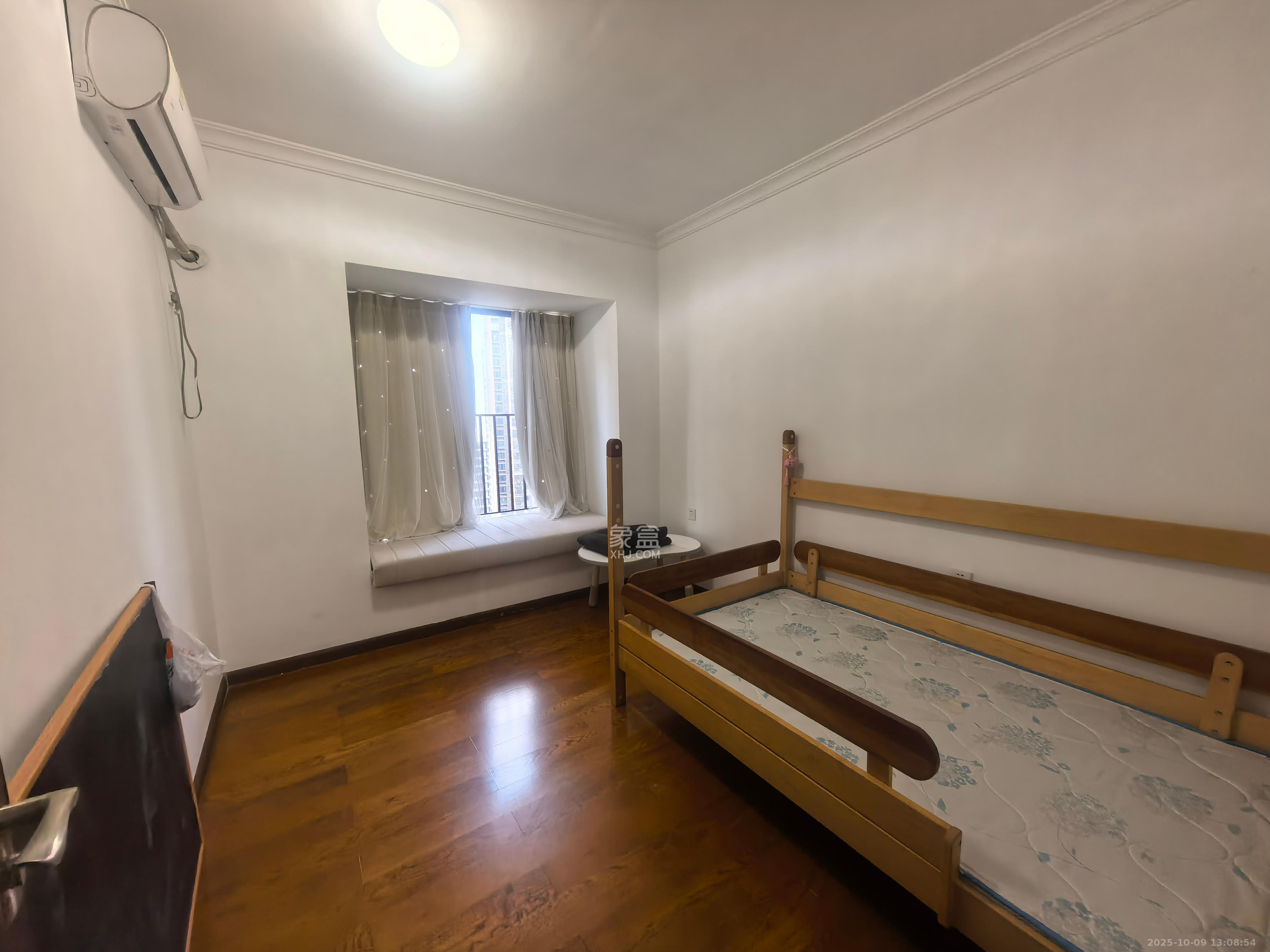 时代倾城一期  3室2厅2卫    2800.0元/月 时代倾城一期  3室2厅2卫    2800.0元/月室内图