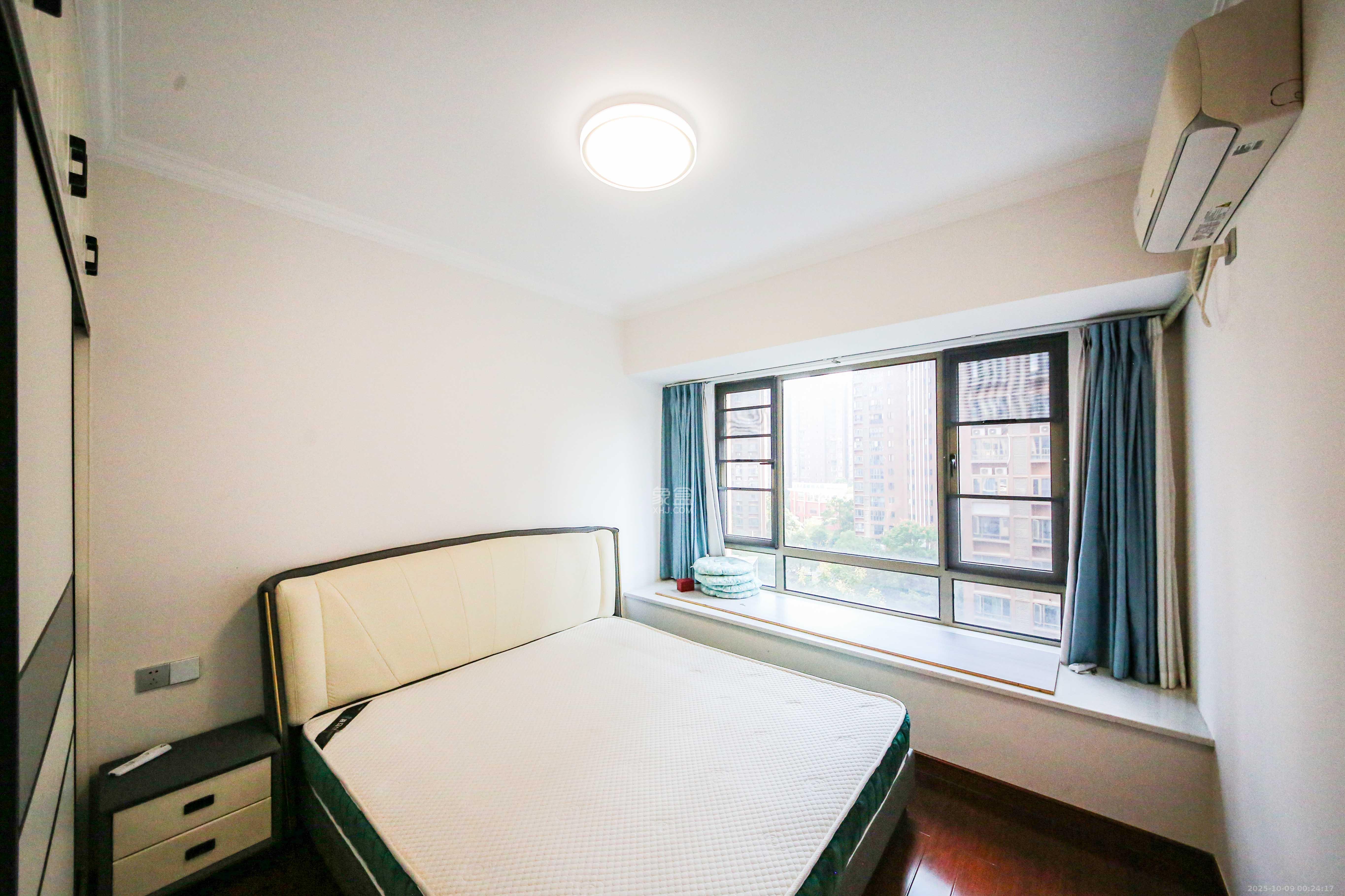 富兴嘉城(富兴汇中央)  2室2厅1卫    88.88万 富兴嘉城(富兴汇中央)  2室2厅1卫    88.88万卧室