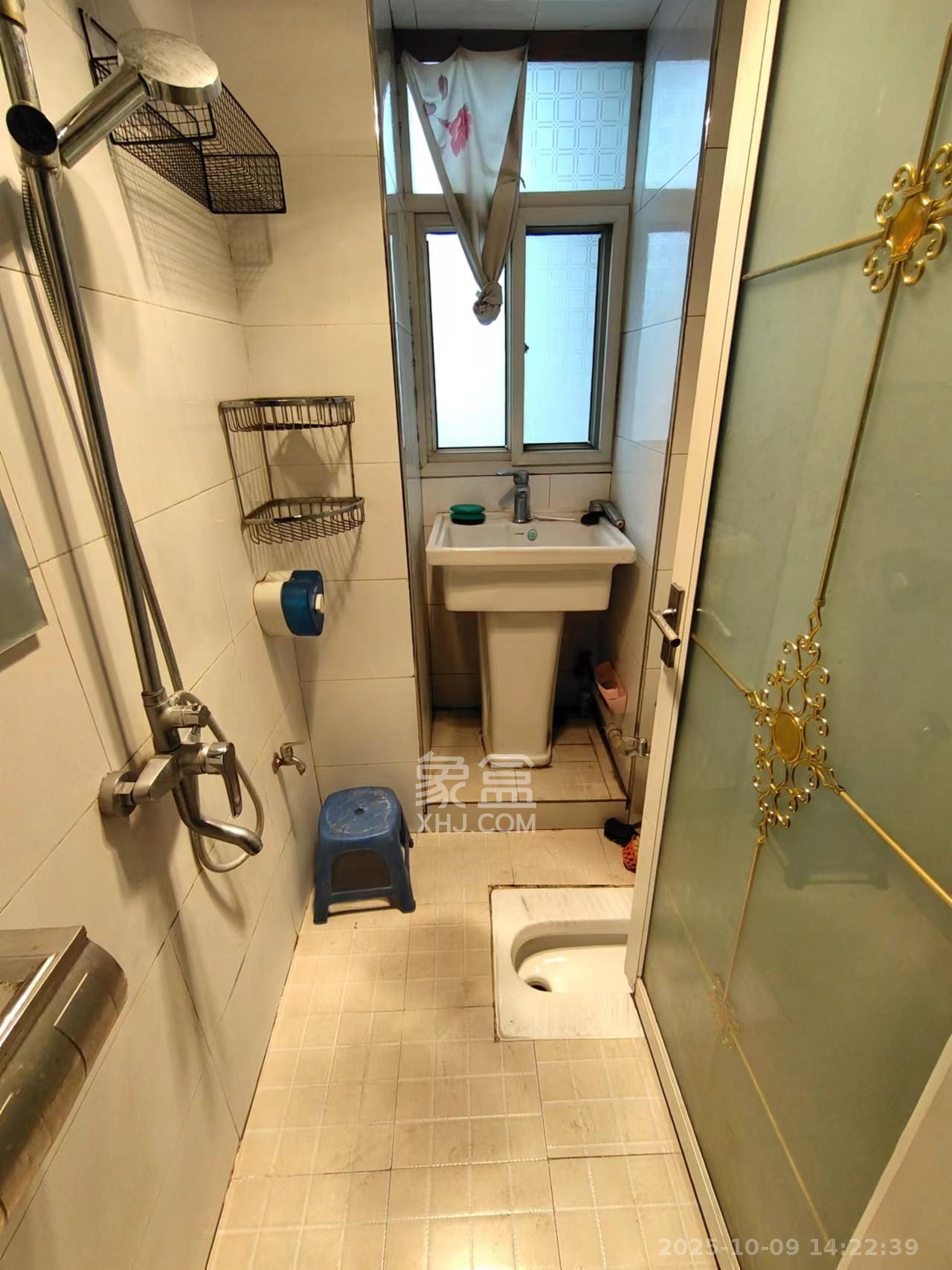 广济桥商务厅宿舍  2室1厅1卫    1500.0元/月室内图