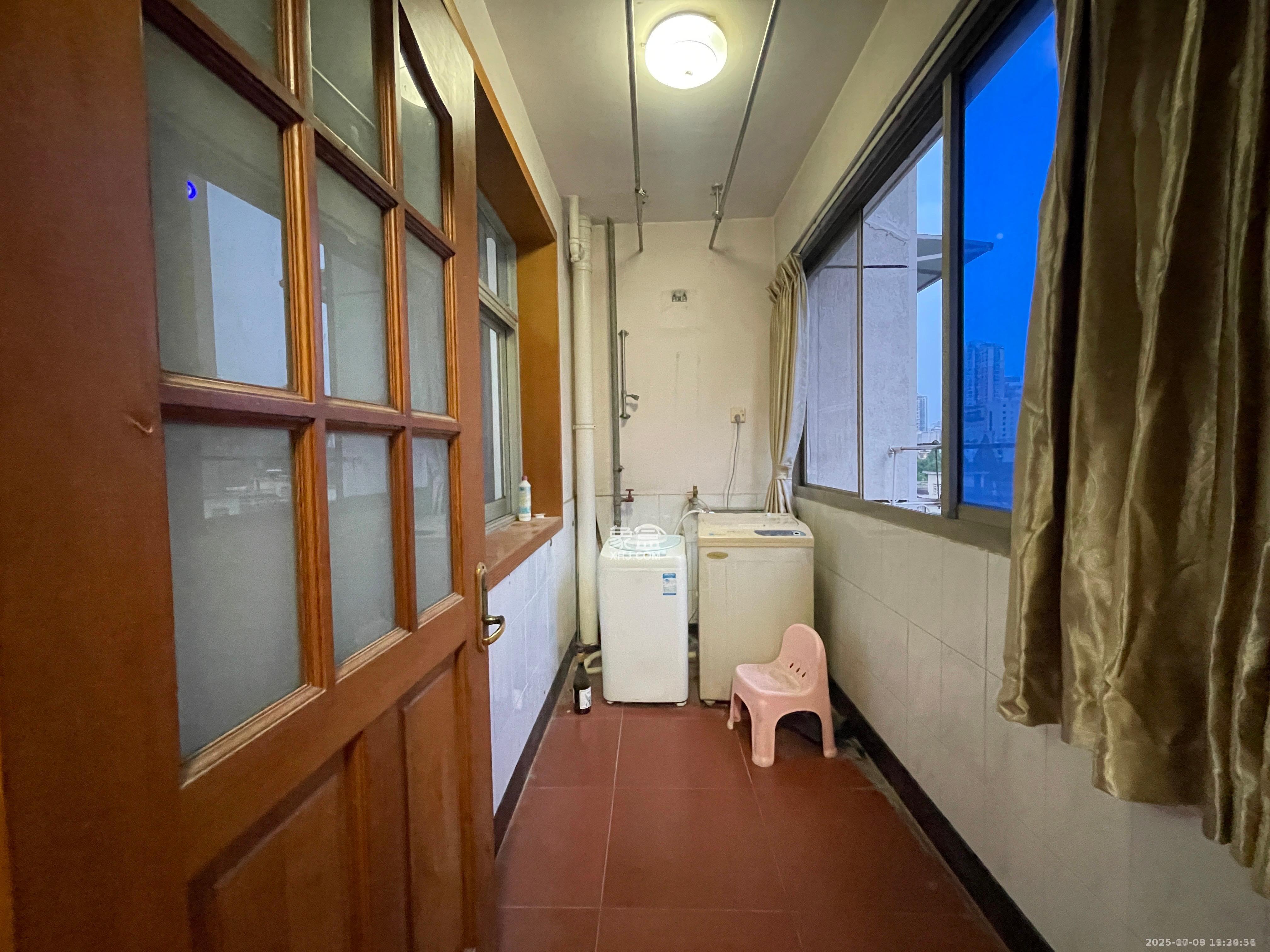 化油器厂宿舍  1室1厅1卫    1000.0元/月室内图