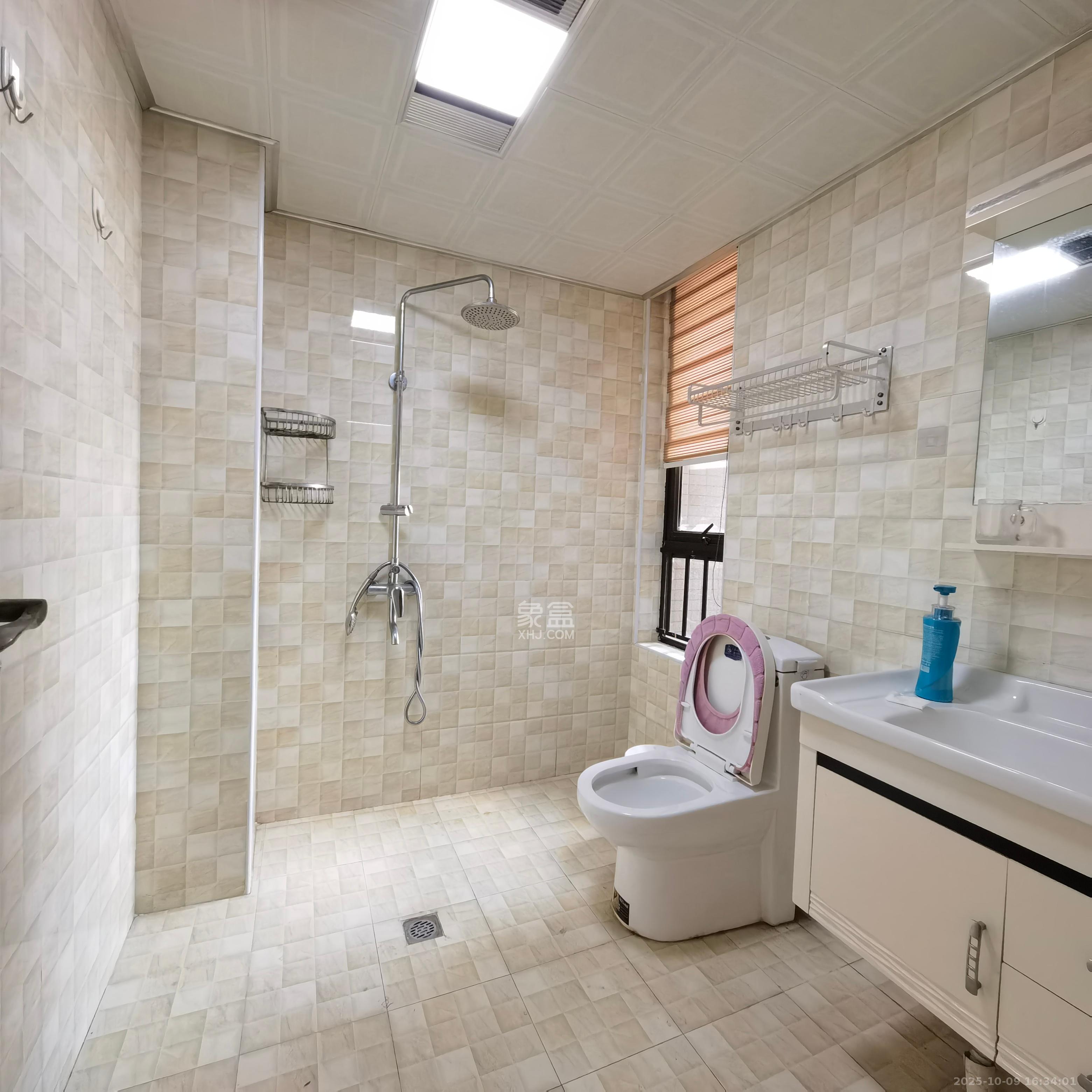 华润凤凰城三期 3室2厅2卫 2600.0元/月 华润凤凰城三期 3室2厅2卫 2600.0元/月室内图