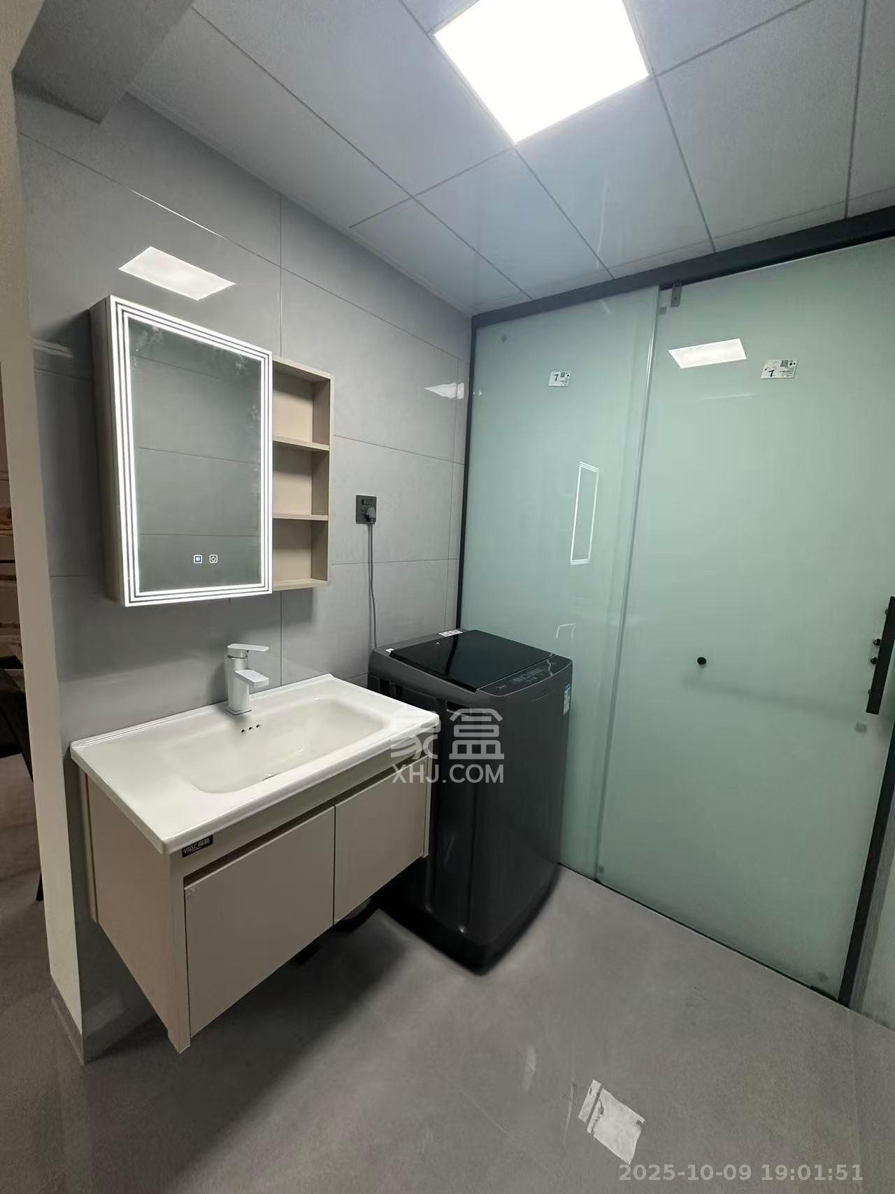 惟智园安置小区 2室2厅1卫 2000.0元/月 惟智园安置小区 2室2厅1卫 2000.0元/月室内图