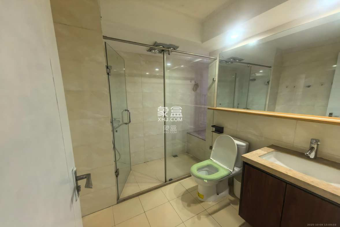 时代倾城一期  3室2厅2卫    2800.0元/月 时代倾城一期  3室2厅2卫    2800.0元/月室内图