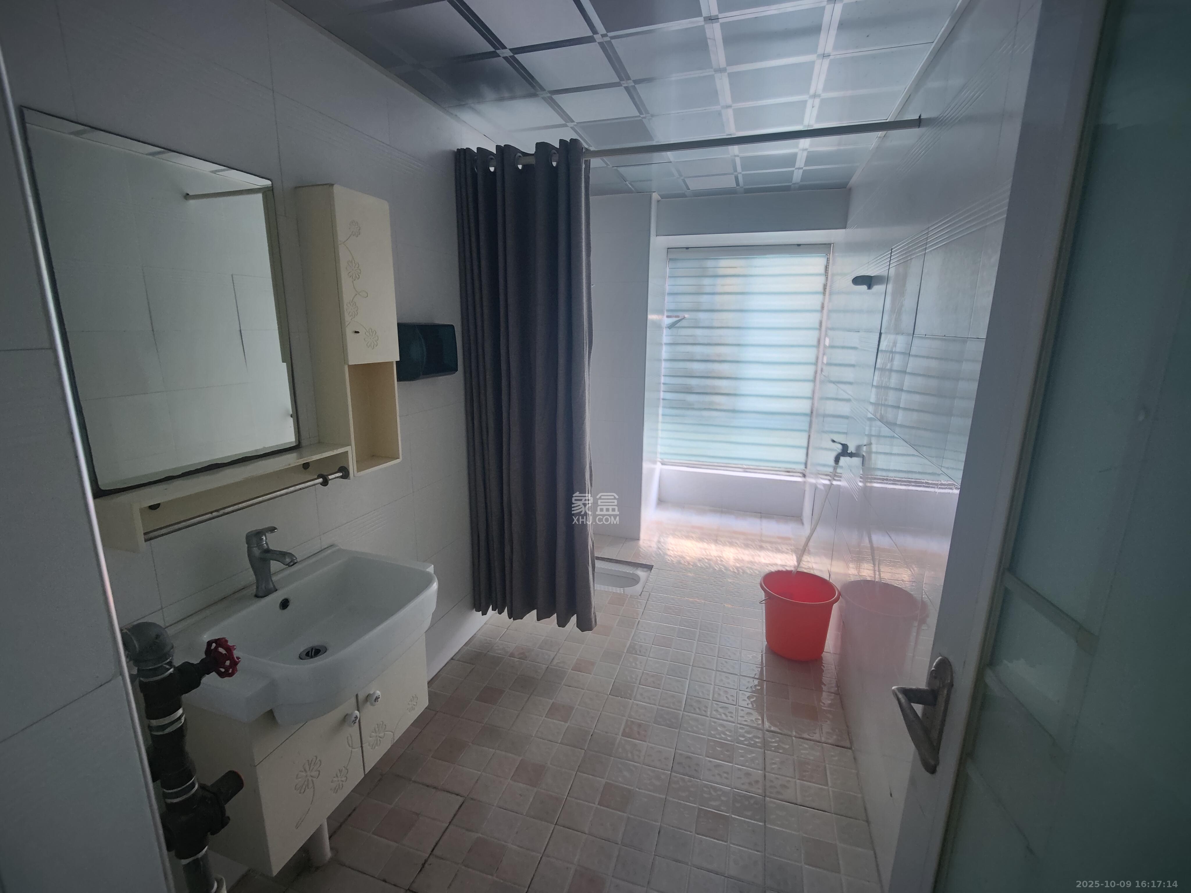 归心苑  5室2厅2卫    6000.0元/月室内图