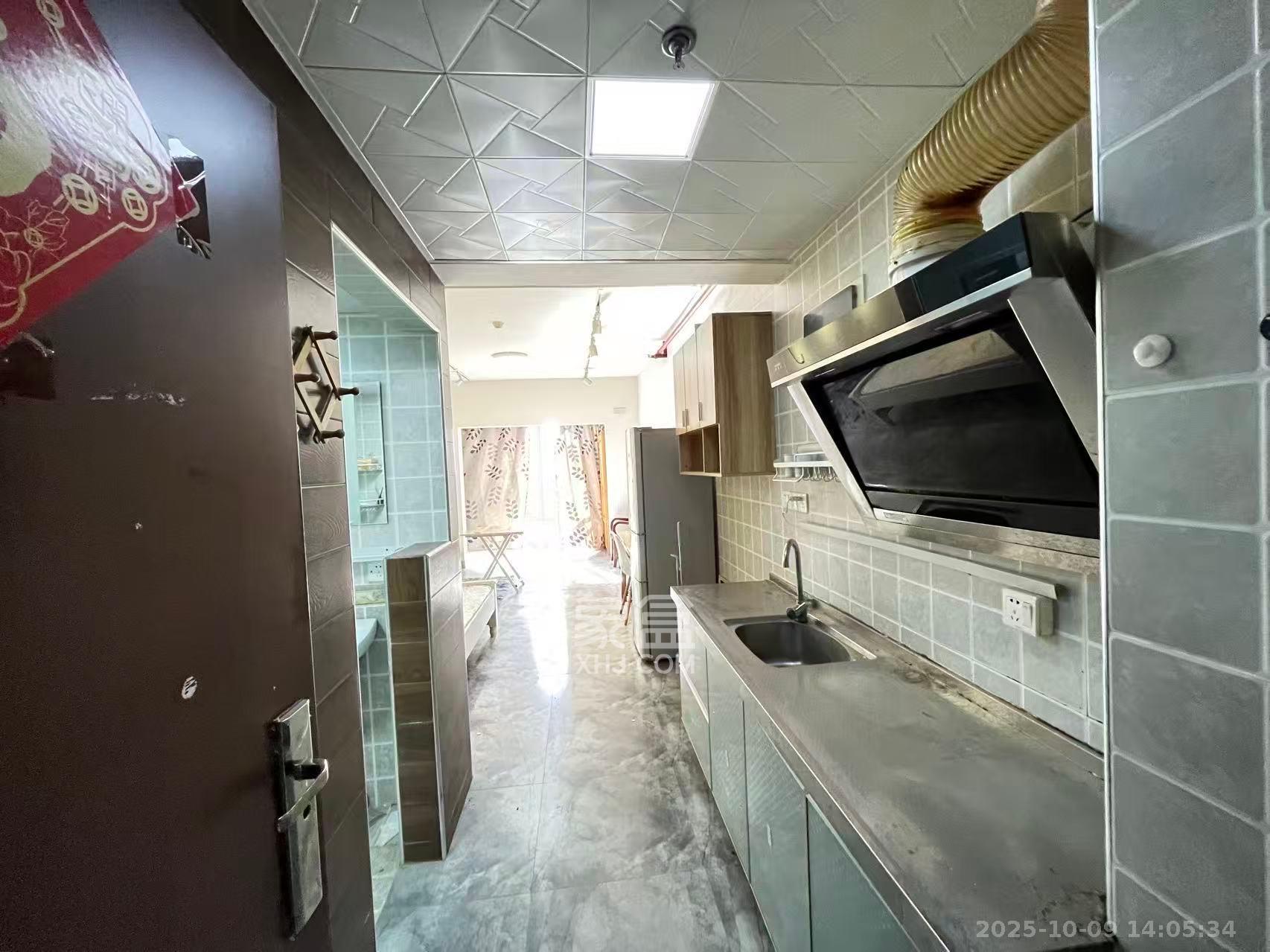 保利麓谷林语I区  1室1厅1卫    1300.0元/月室内图