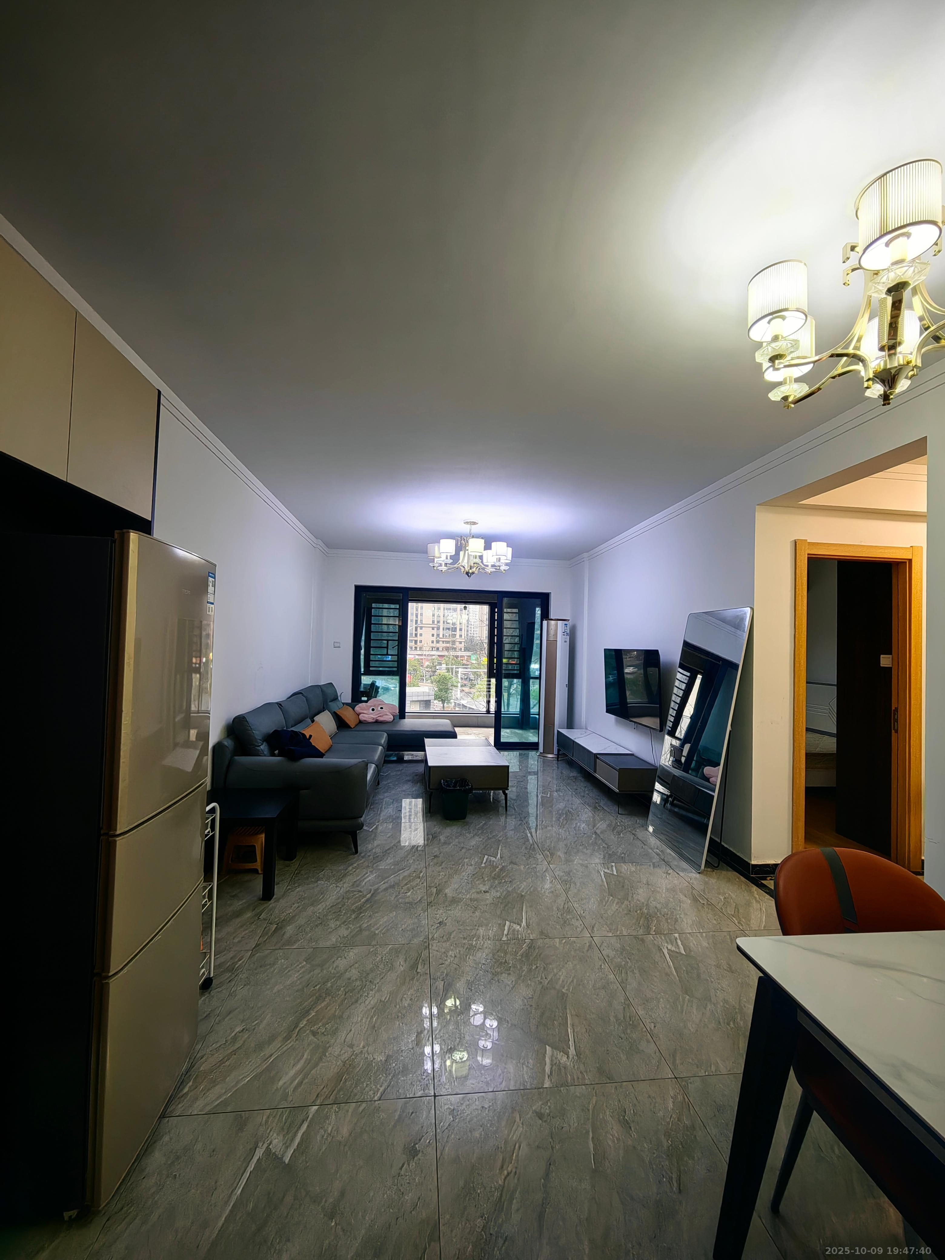 万润滨江天著  3室2厅2卫    2200.0元/月 万润滨江天著  3室2厅2卫    2200.0元/月