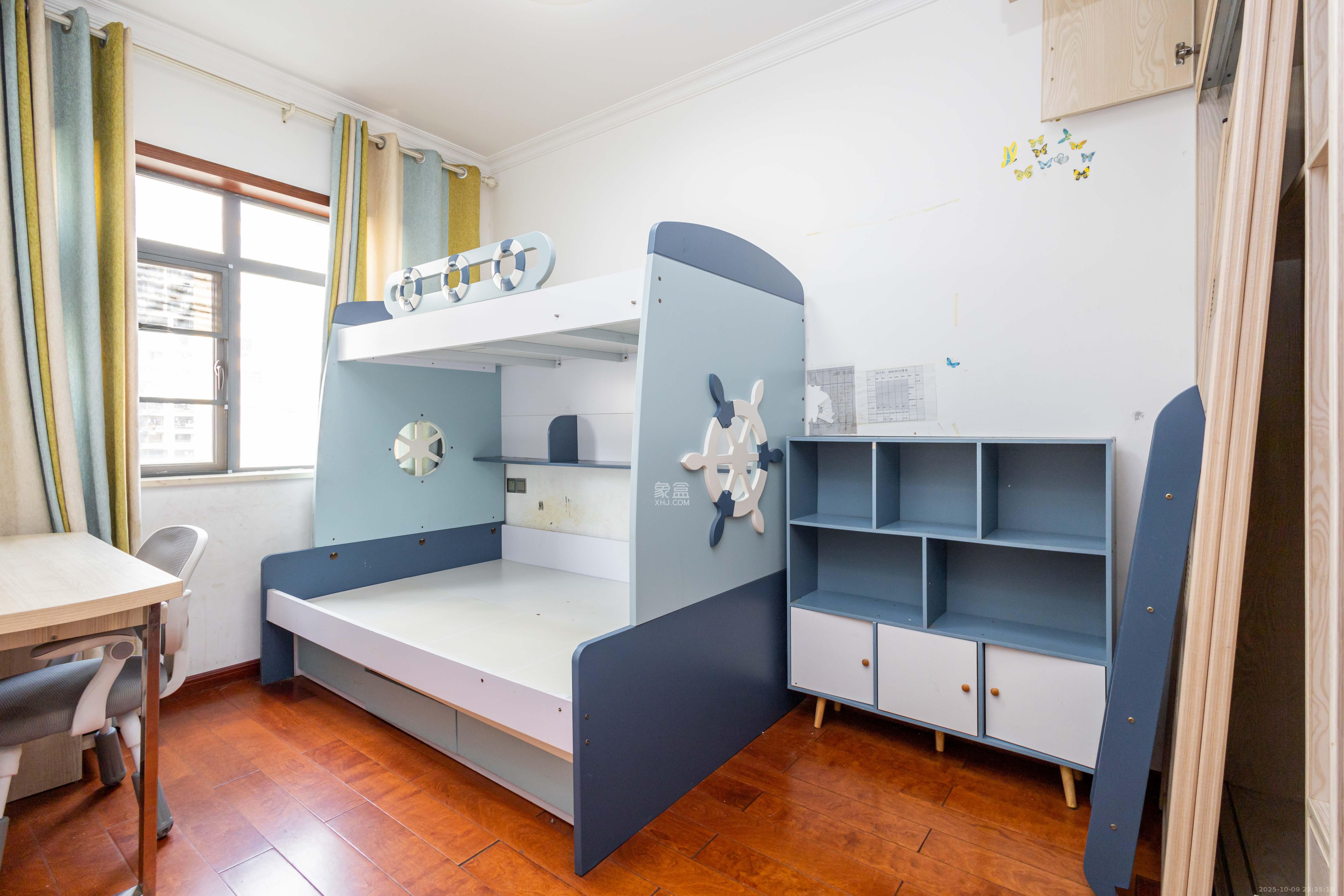 中国铁建国际城二期 4室2厅2卫 92.0万 中国铁建国际城二期 4室2厅2卫 92.0万卧室