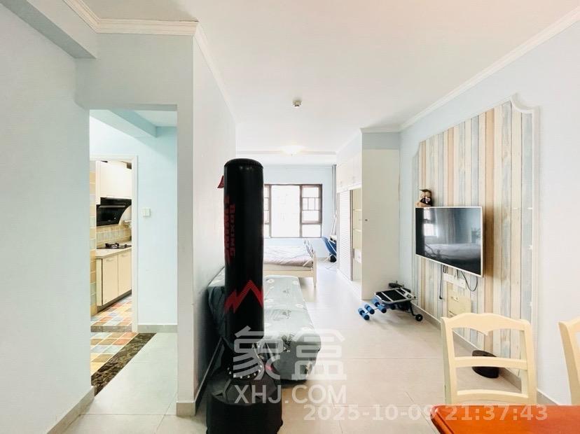 地质家园一、二期(地泰人民公馆)  1室0厅1卫    2100.0元/月 地质家园一、二期(地泰人民公馆)  1室0厅1卫    2100.0元/月室内图