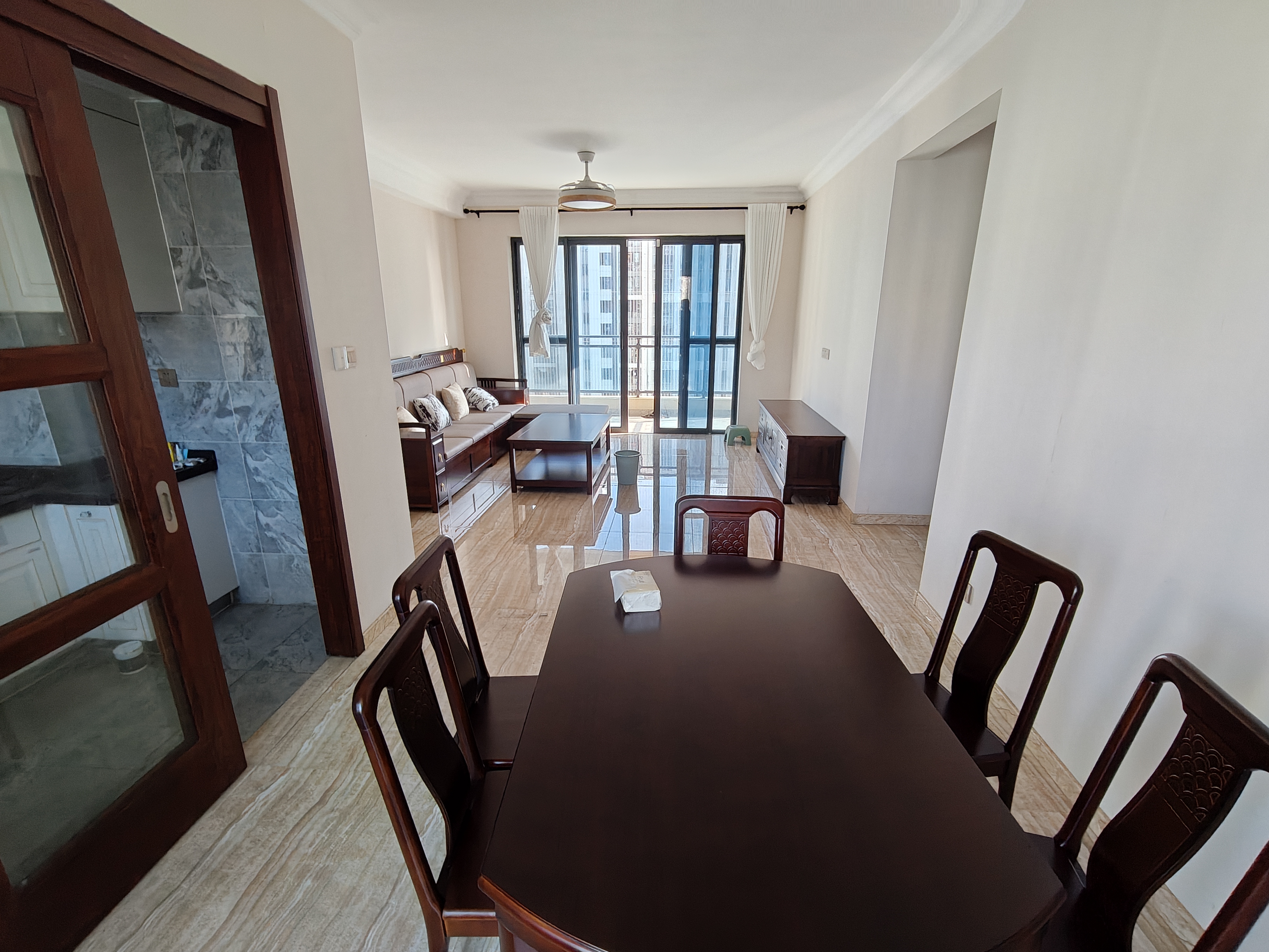 碧桂园剑桥郡 4室2厅2卫 3800.0元/月 碧桂园剑桥郡 4室2厅2卫 3800.0元/月室内图