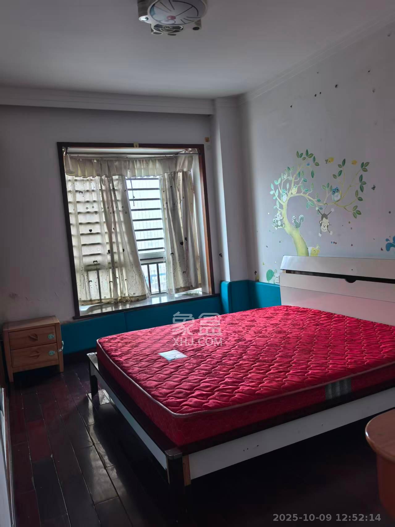 楚天家园  3室2厅2卫    1800.0元/月室内图