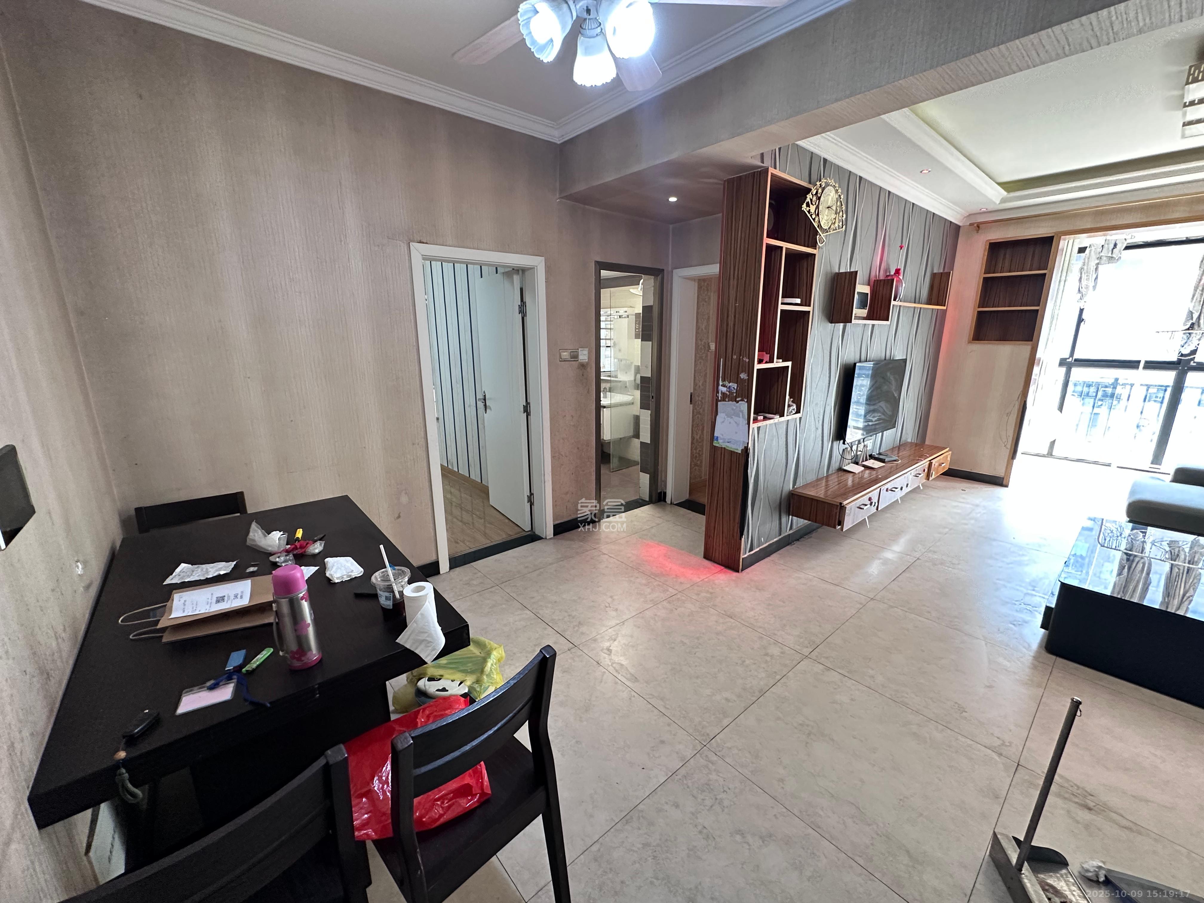 金鼎公园尚 2室2厅1卫 1800.0元/月 金鼎公园尚 2室2厅1卫 1800.0元/月室内图