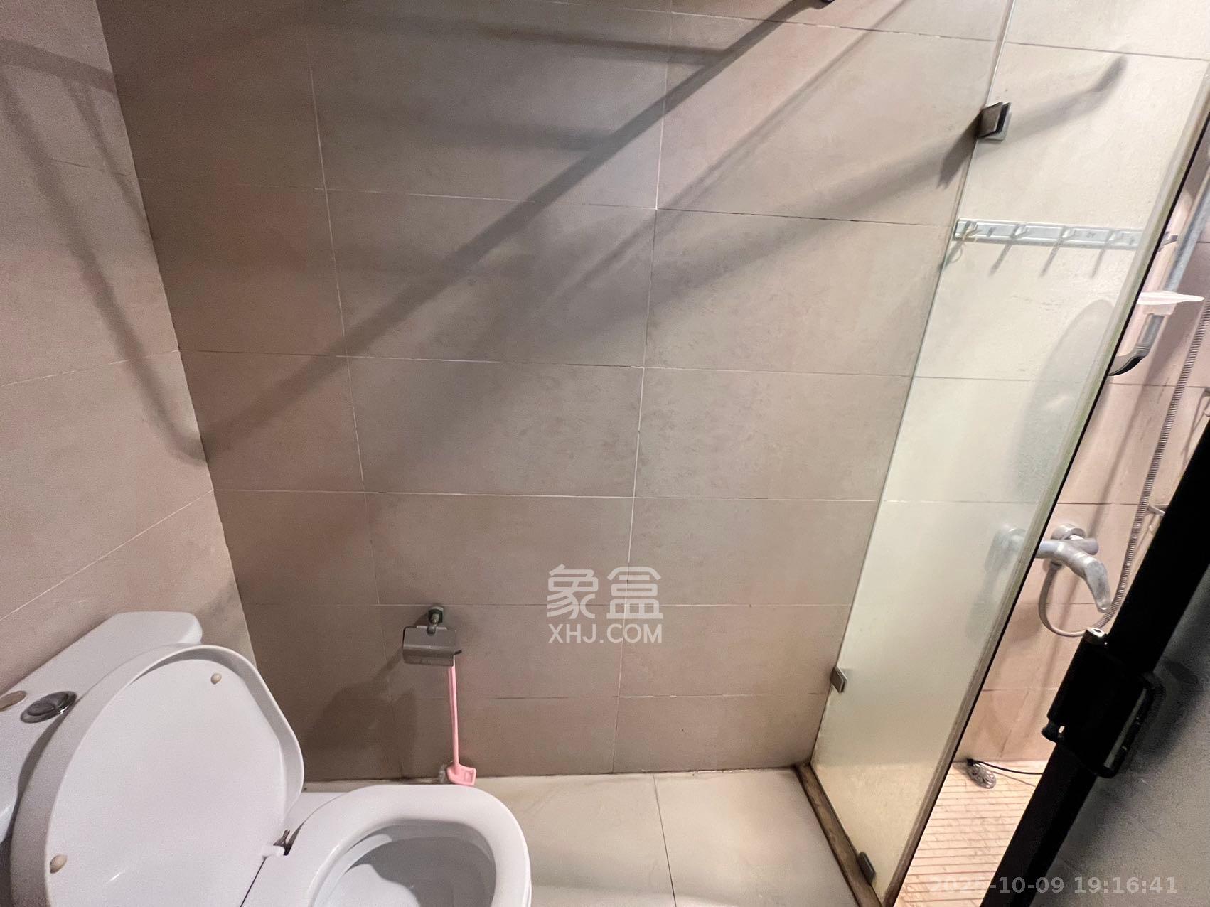 万科金域蓝湾  3室2厅1卫    2200.0元/月 万科金域蓝湾  3室2厅1卫    2200.0元/月室内图