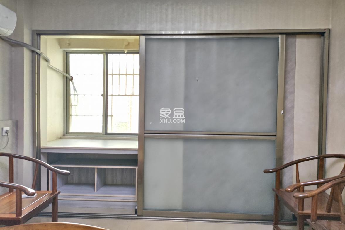 汇锦名城 5室2厅2卫 4800.0元/月 汇锦名城 5室2厅2卫 4800.0元/月室内图