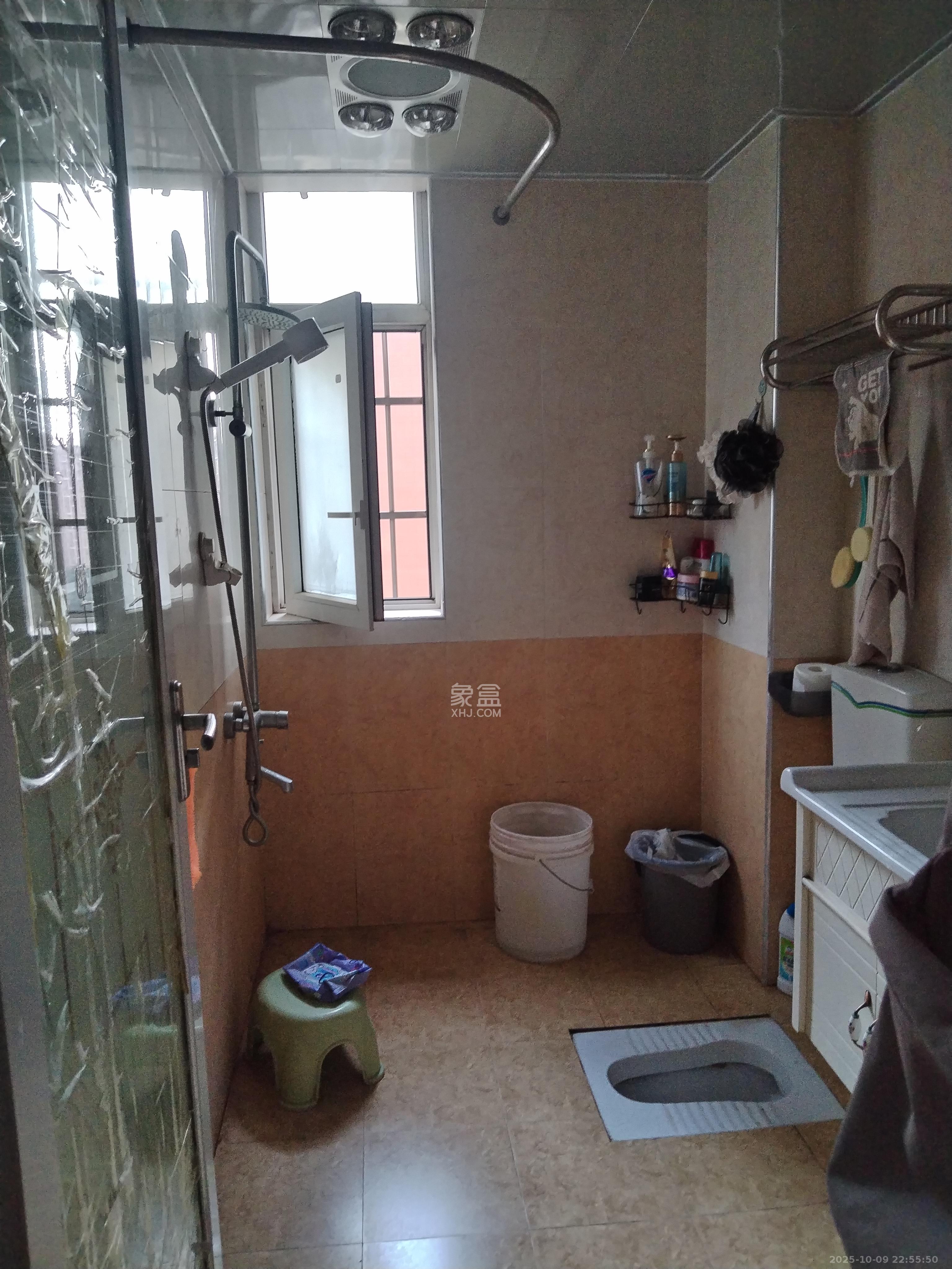 东方航标 2室2厅1卫 1700.0元/月 东方航标 2室2厅1卫 1700.0元/月室内图