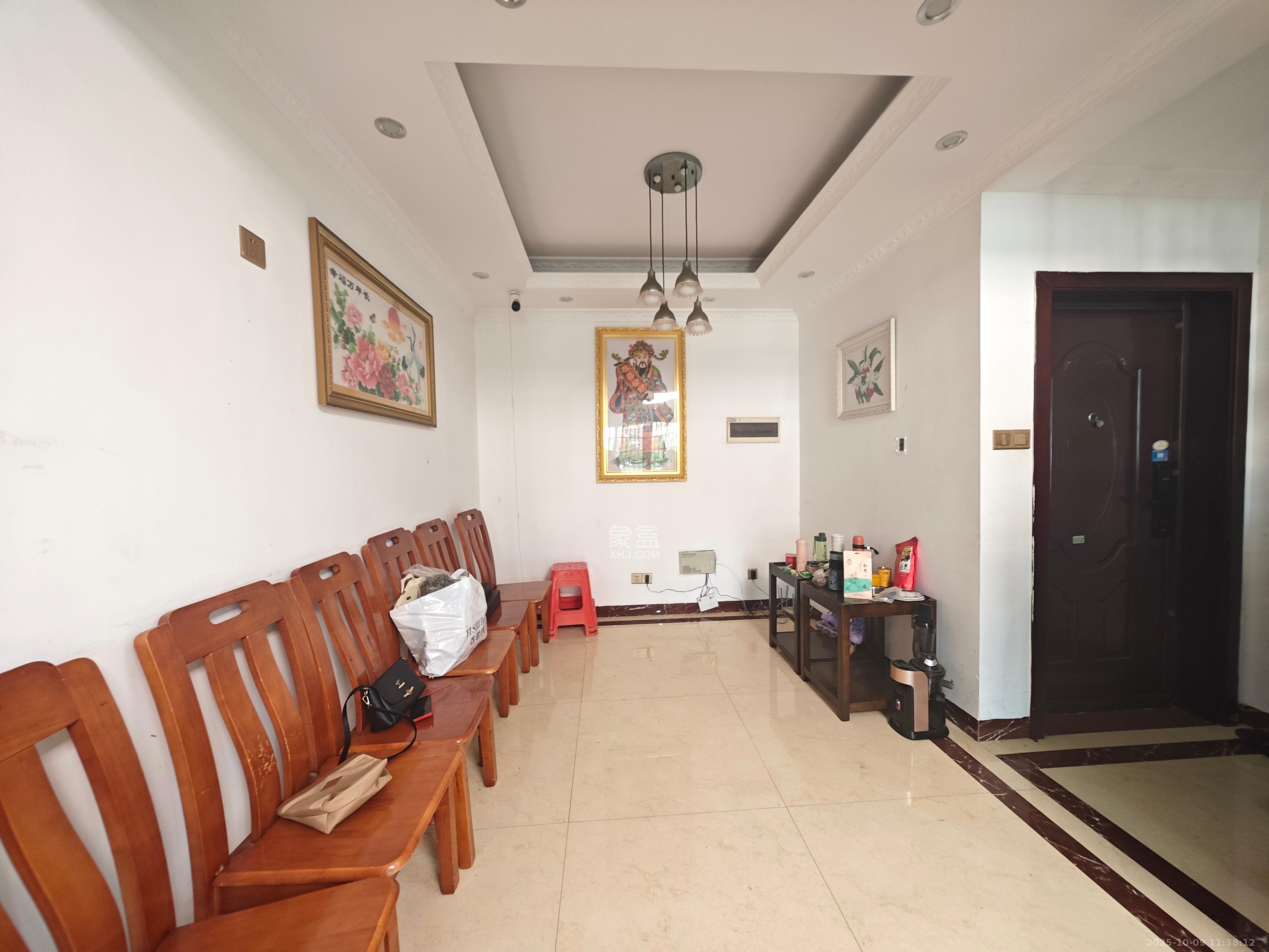 爵士湘 3室2厅2卫 1900.0元/月 爵士湘 3室2厅2卫 1900.0元/月室内图