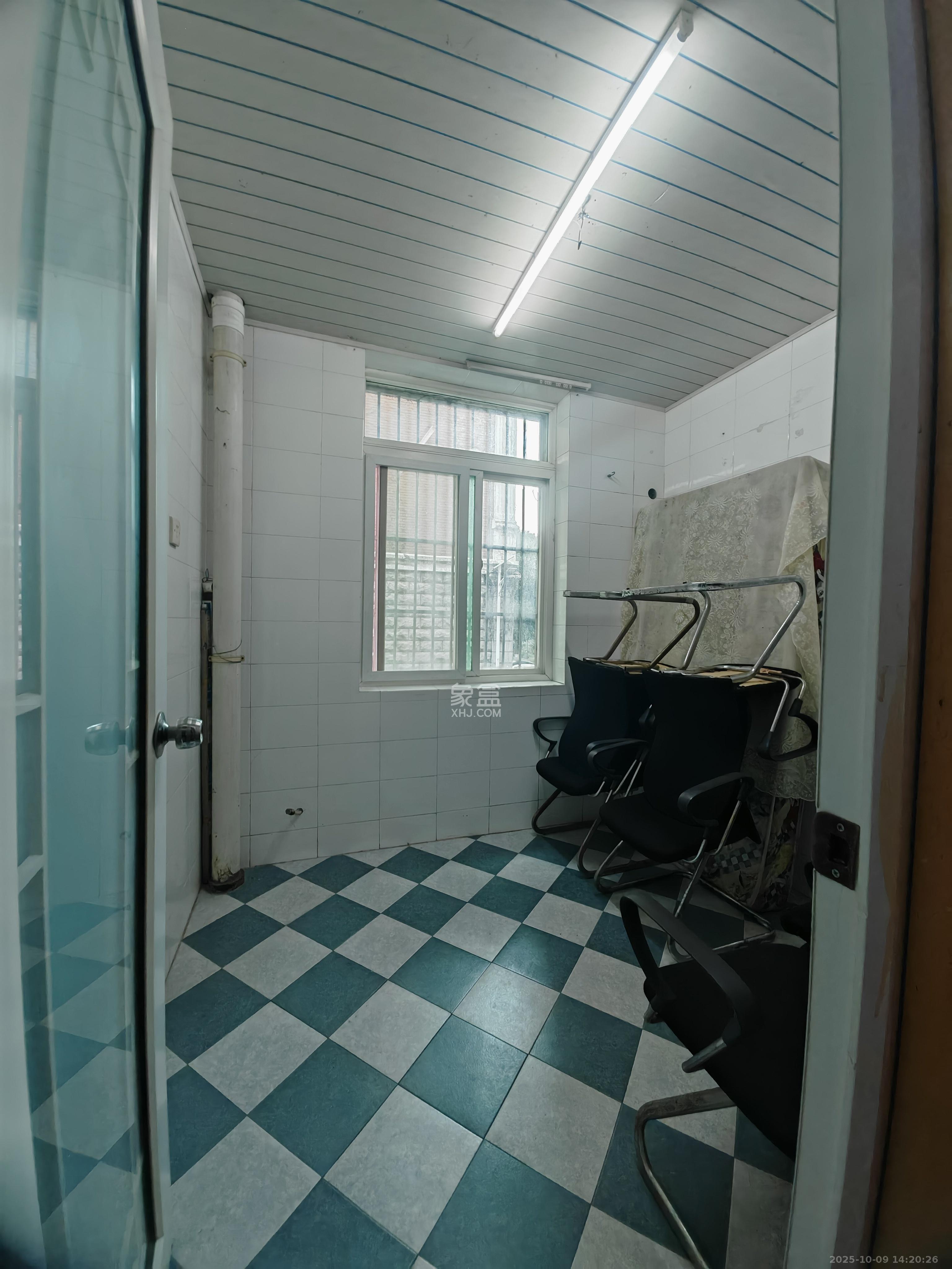 名都花园 3室2厅2卫 2500.0元/月 名都花园 3室2厅2卫 2500.0元/月室内图