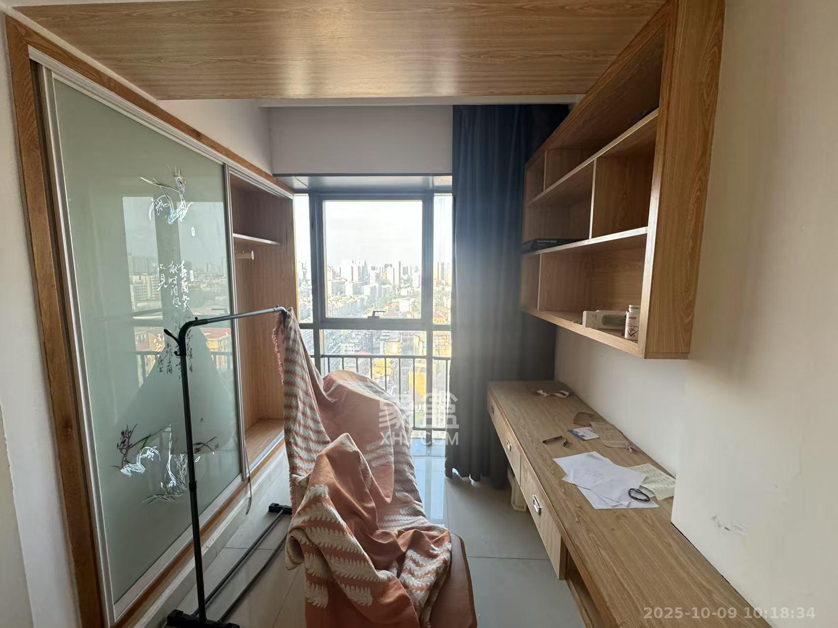 东怡外国(南湖一号) 1室1厅1卫 2200.0元/月 东怡外国(南湖一号) 1室1厅1卫 2200.0元/月室内图