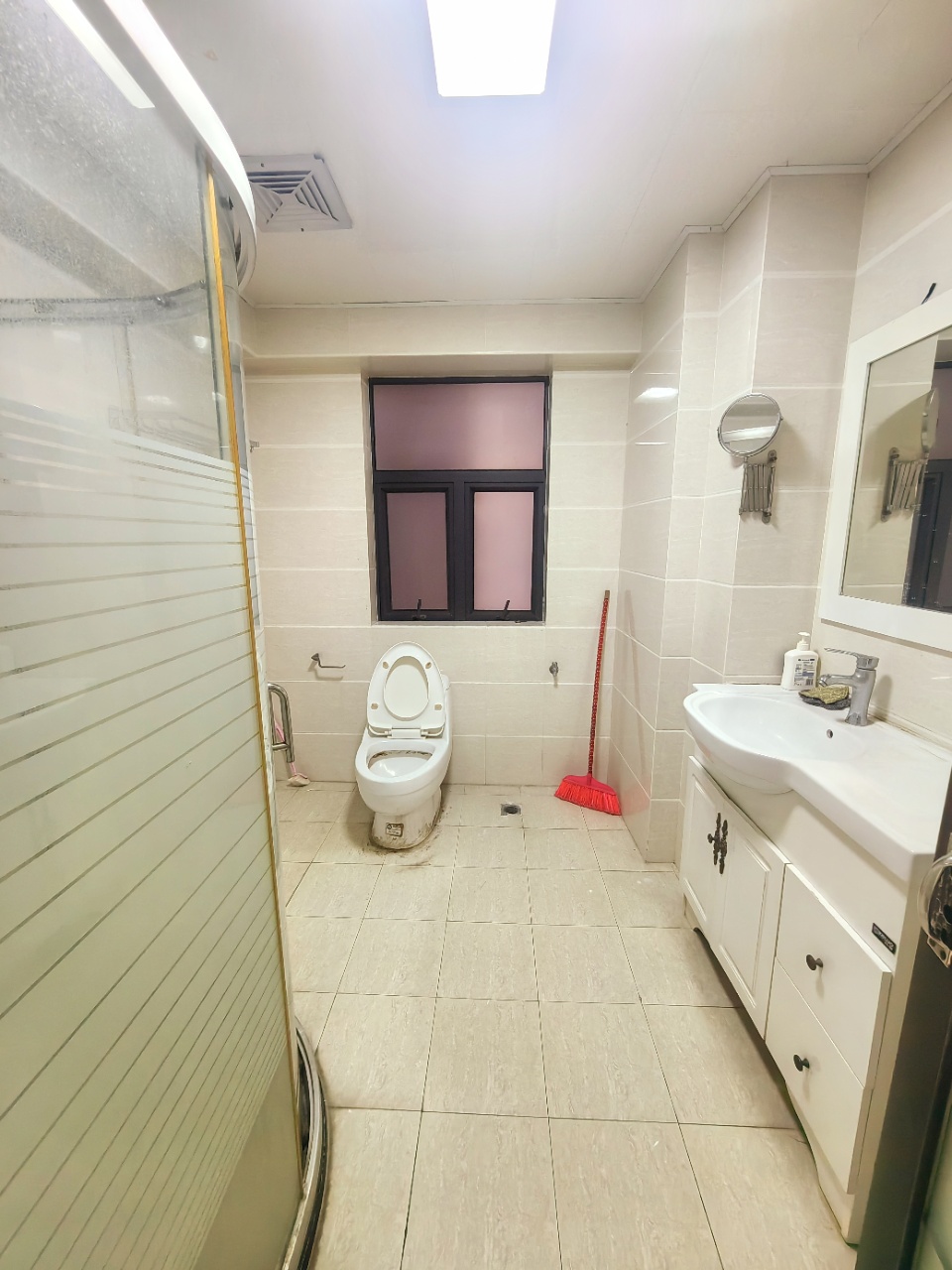 名门广场北区(二期)  3室2厅2卫    5000.0元/月 名门广场北区(二期)  3室2厅2卫    5000.0元/月室内图