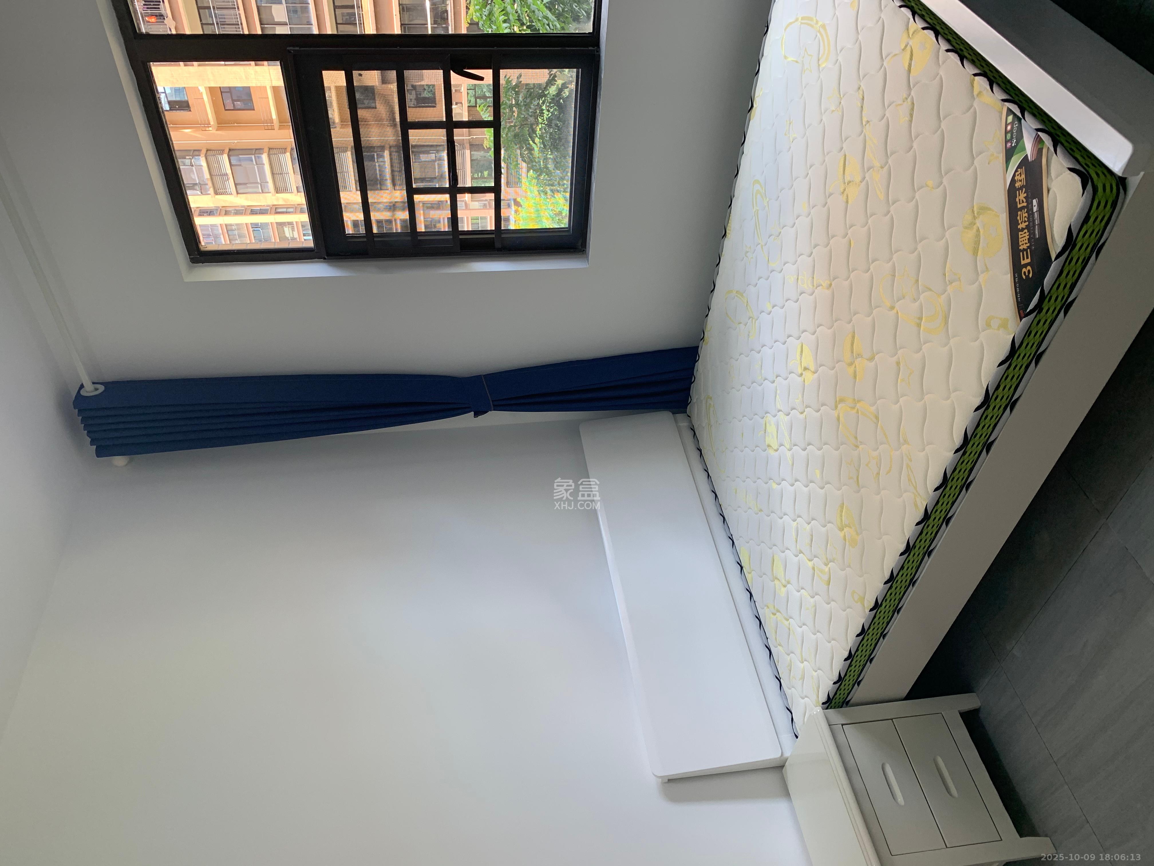 德润小区（丰升德润小区）  4室2厅2卫    3300.0元/月室内图