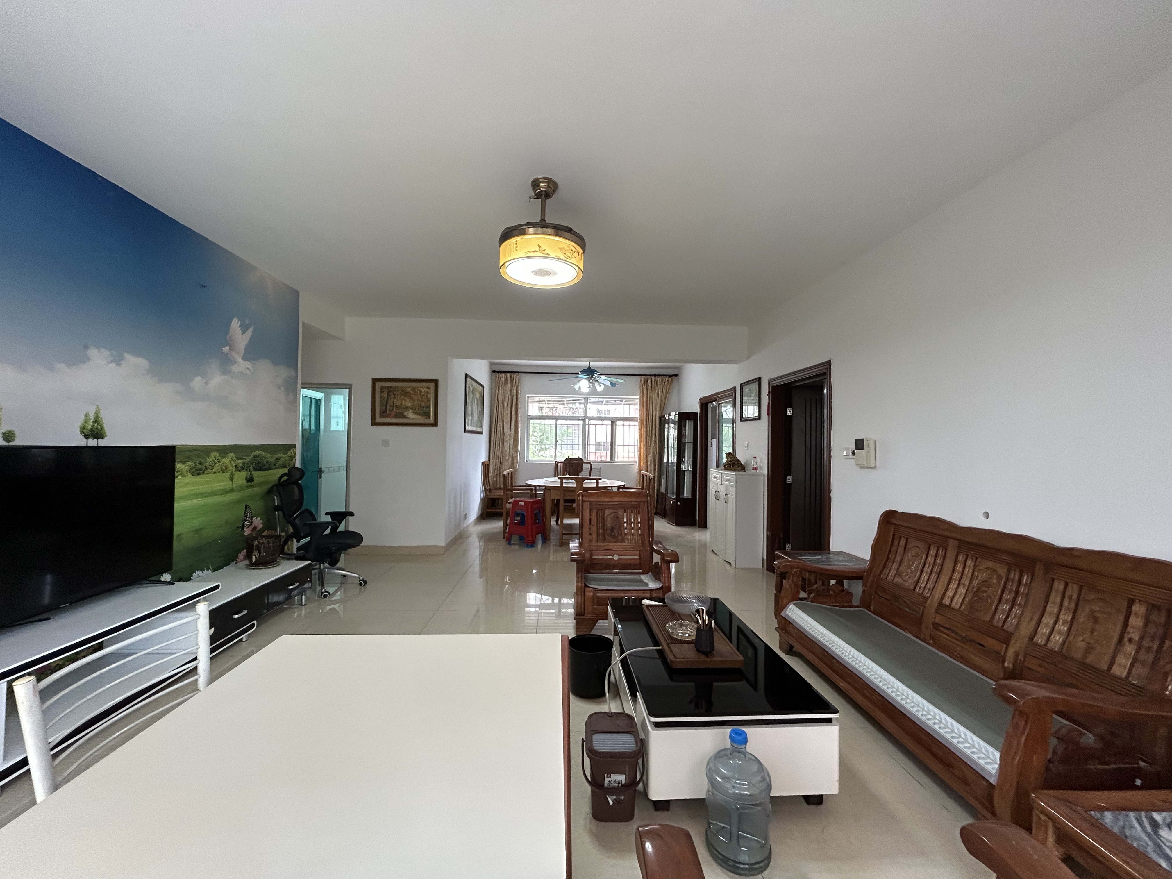 八一小区  3室2厅2卫    2700.0元/月室内图