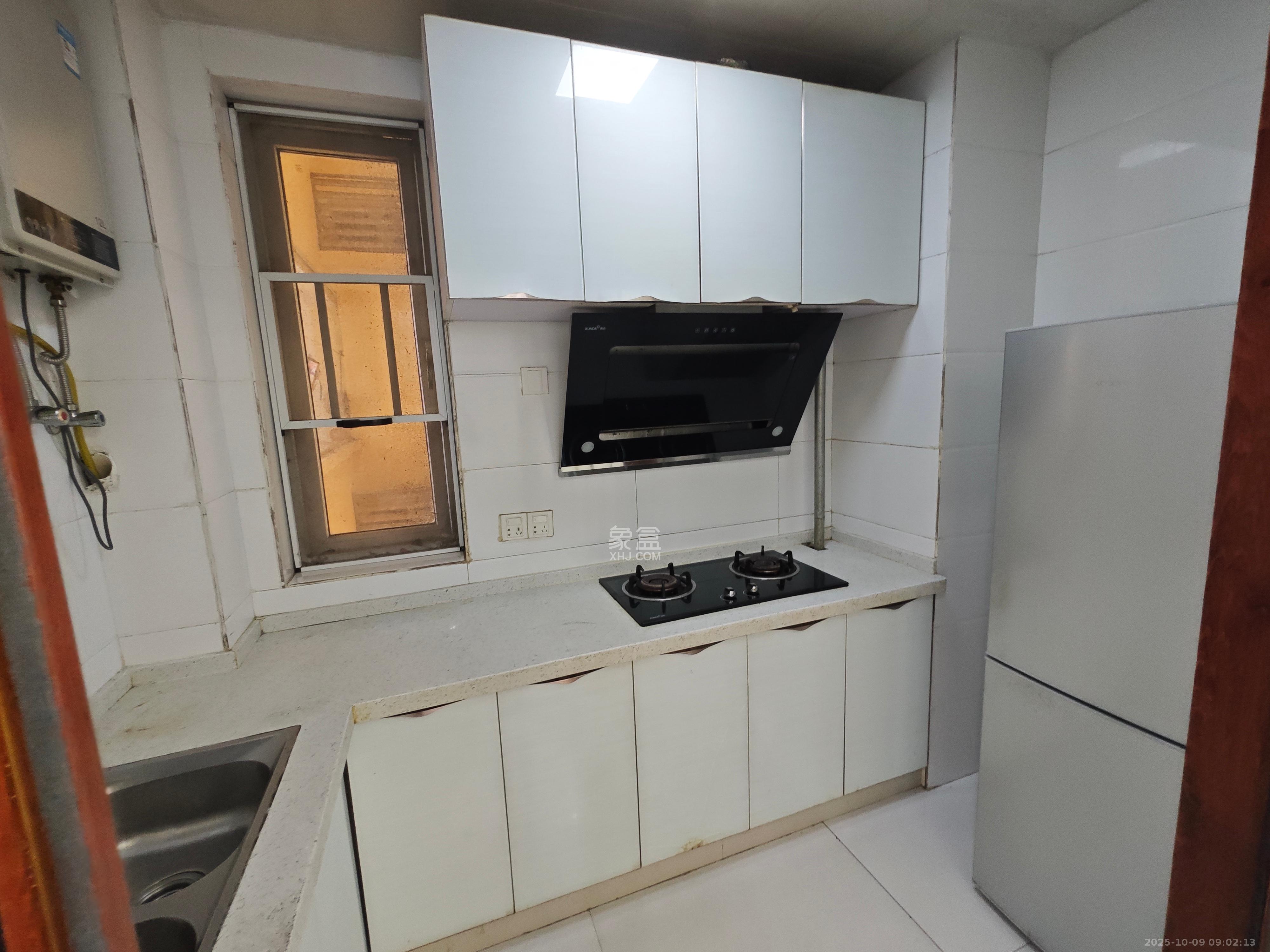 MOMA当代广场 3室2厅1卫 2000.0元/月 MOMA当代广场 3室2厅1卫 2000.0元/月室内图