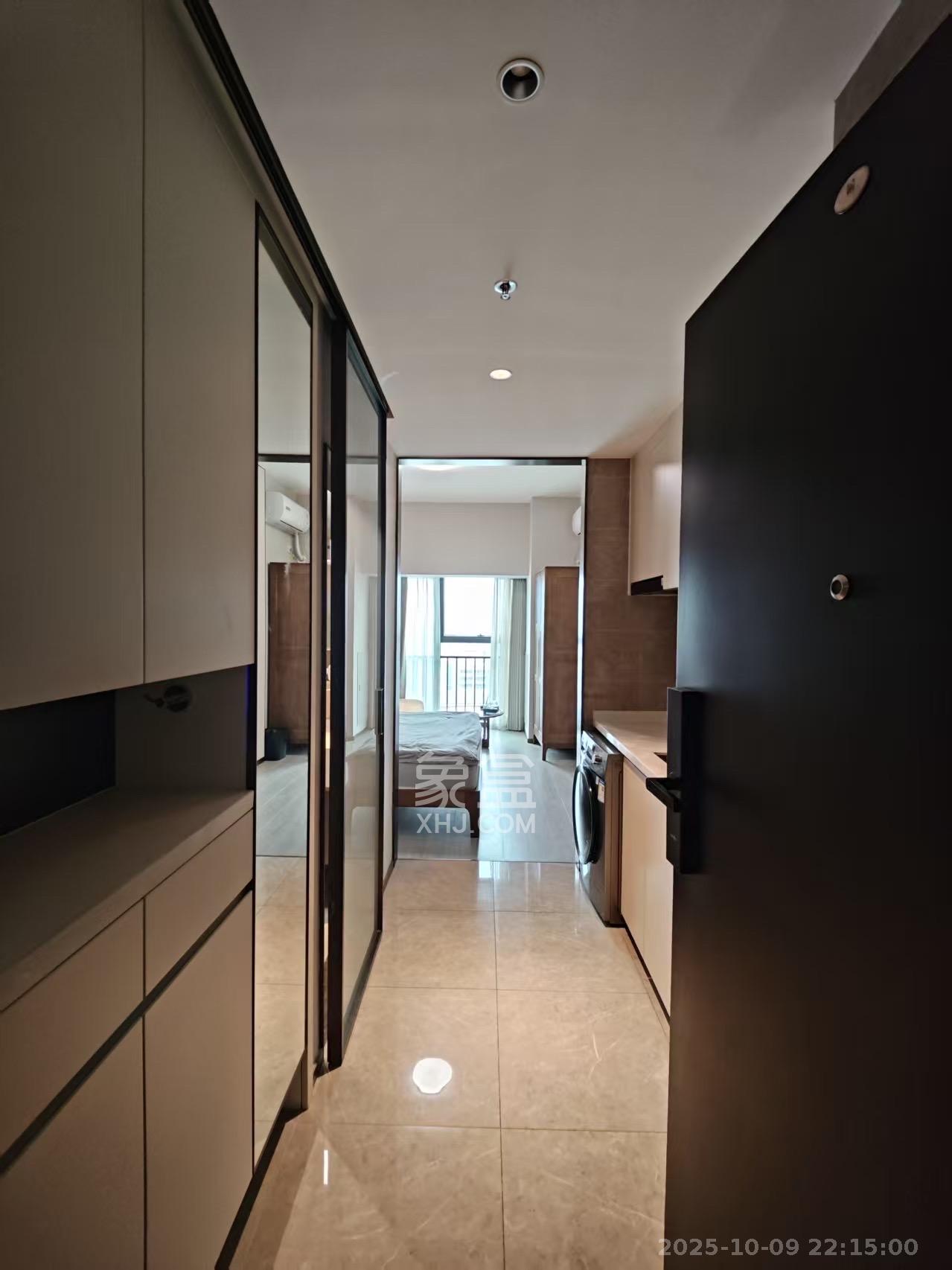 华润置地中心  1室0厅0卫    2000.0元/月 华润置地中心  1室0厅0卫    2000.0元/月室内图