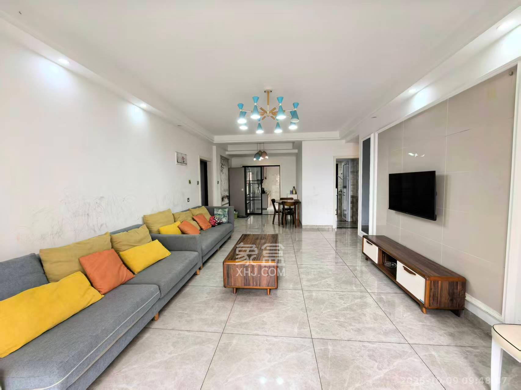 乾源国际 4室2厅2卫 2300.0元/月 乾源国际 4室2厅2卫 2300.0元/月室内图