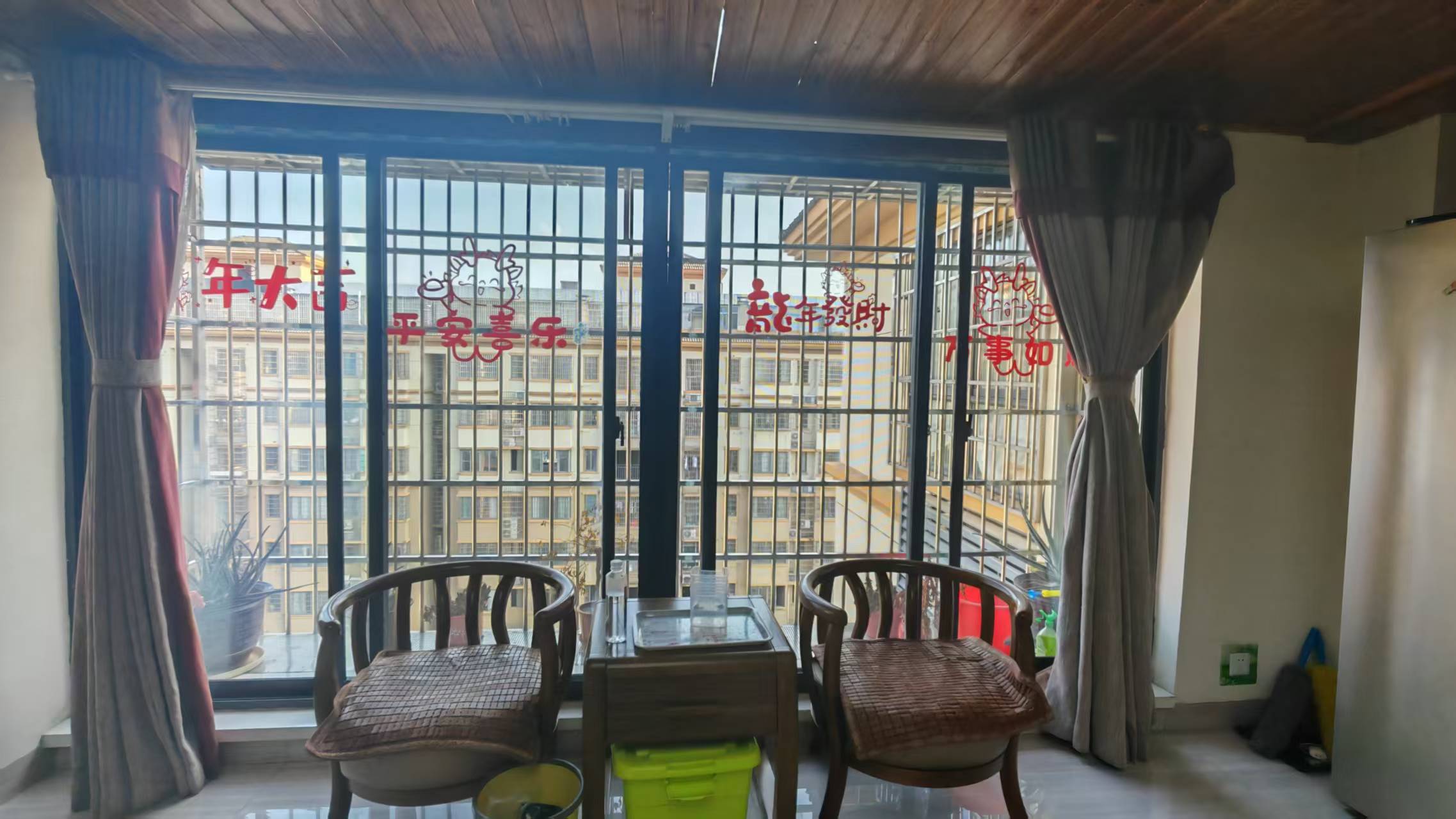 滨江花园 4室2厅3卫 58.8万 滨江花园 4室2厅3卫 58.8万室内图